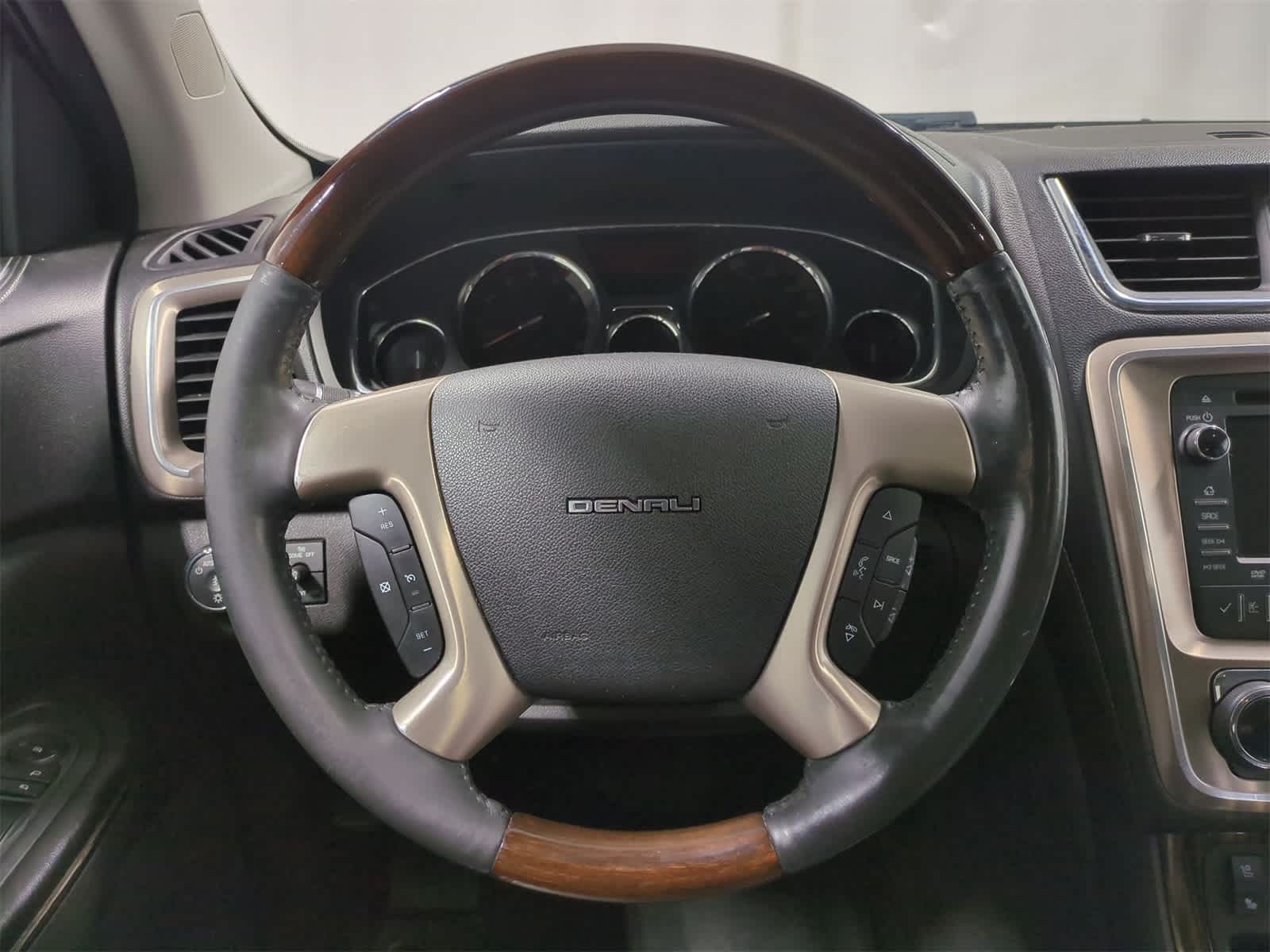 Thumbnail: 2013 GMC Acadia - 25