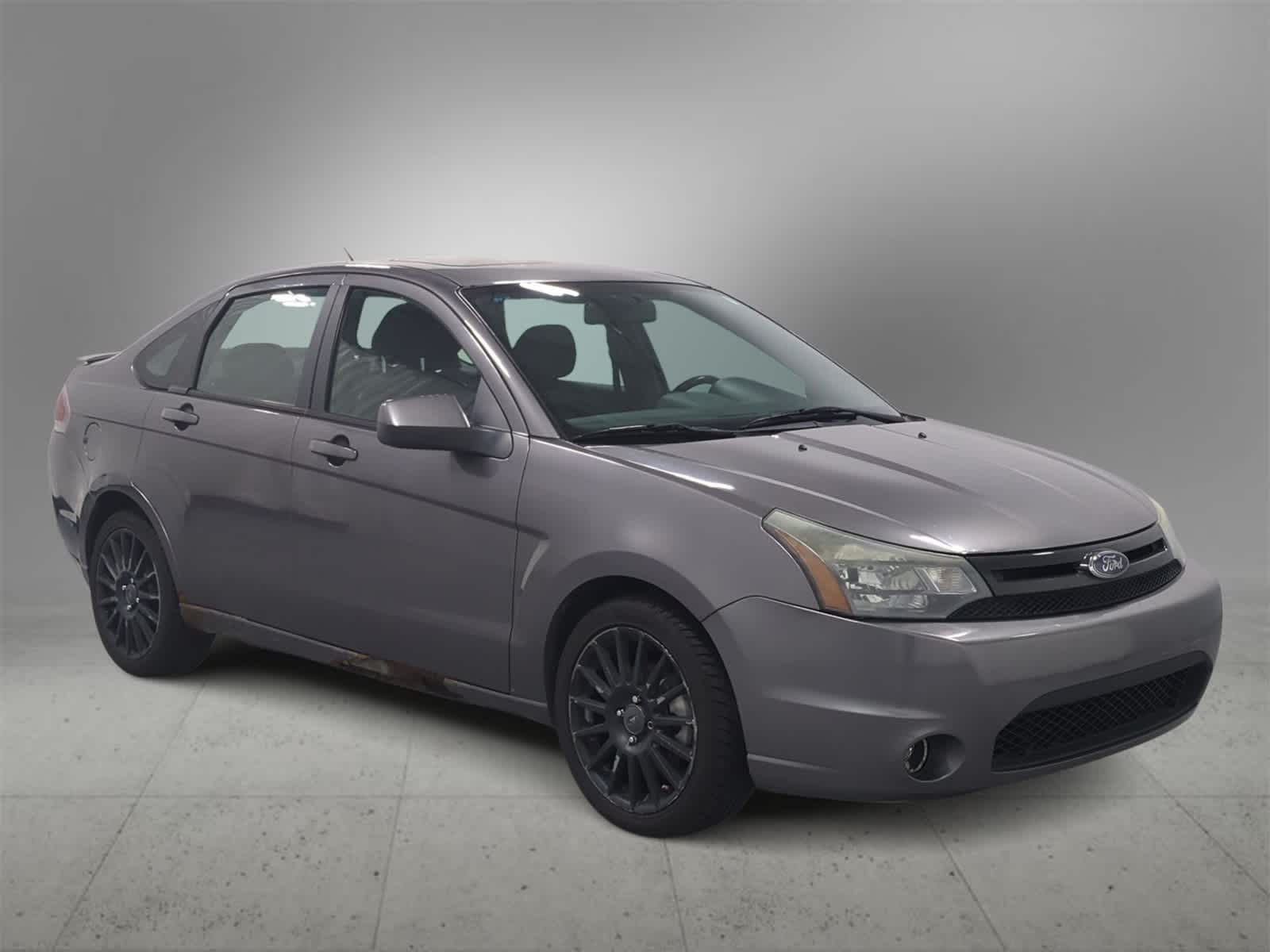 Thumbnail: 2010 Ford Focus - 2