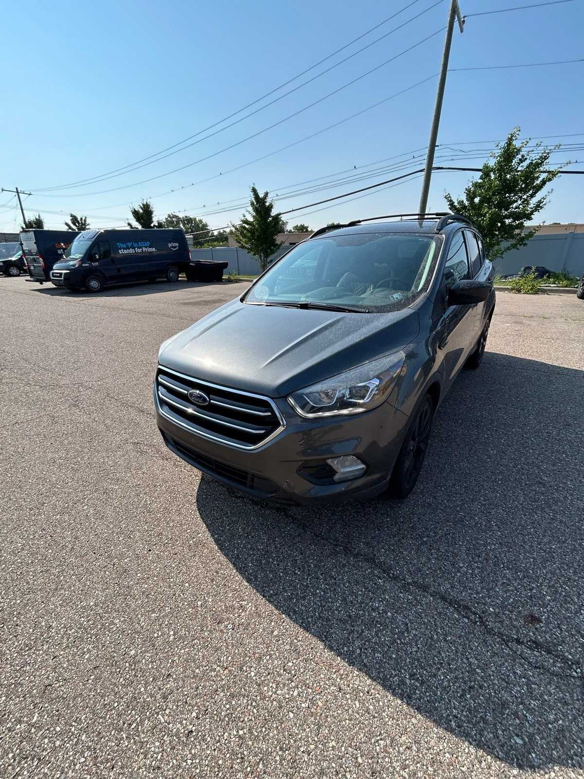 Thumbnail: 2019 Ford Escape - 5