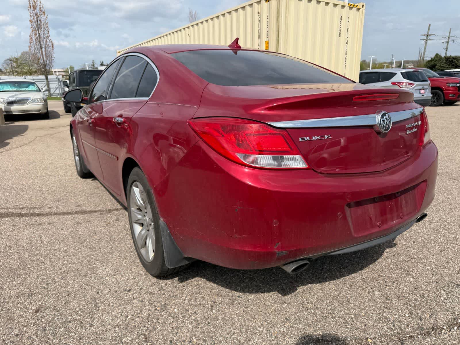 Thumbnail: 2012 Buick Regal - 23