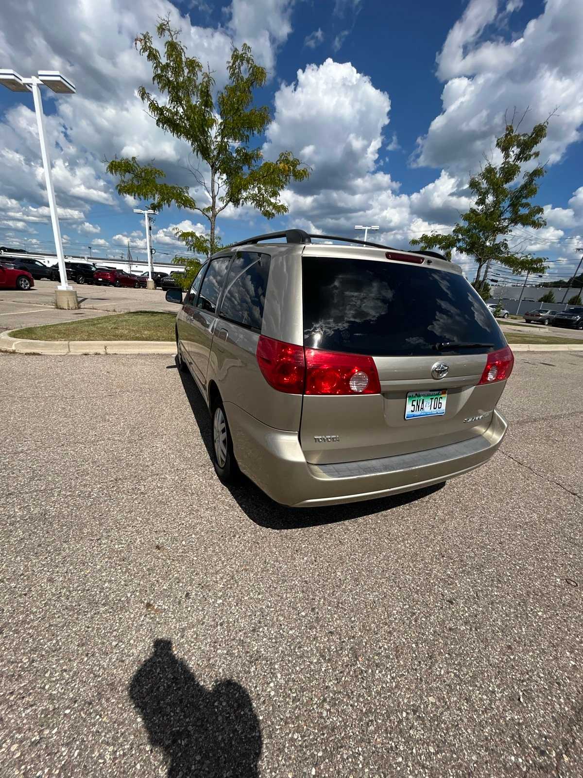 Thumbnail: 2008 Toyota Sienna - 22