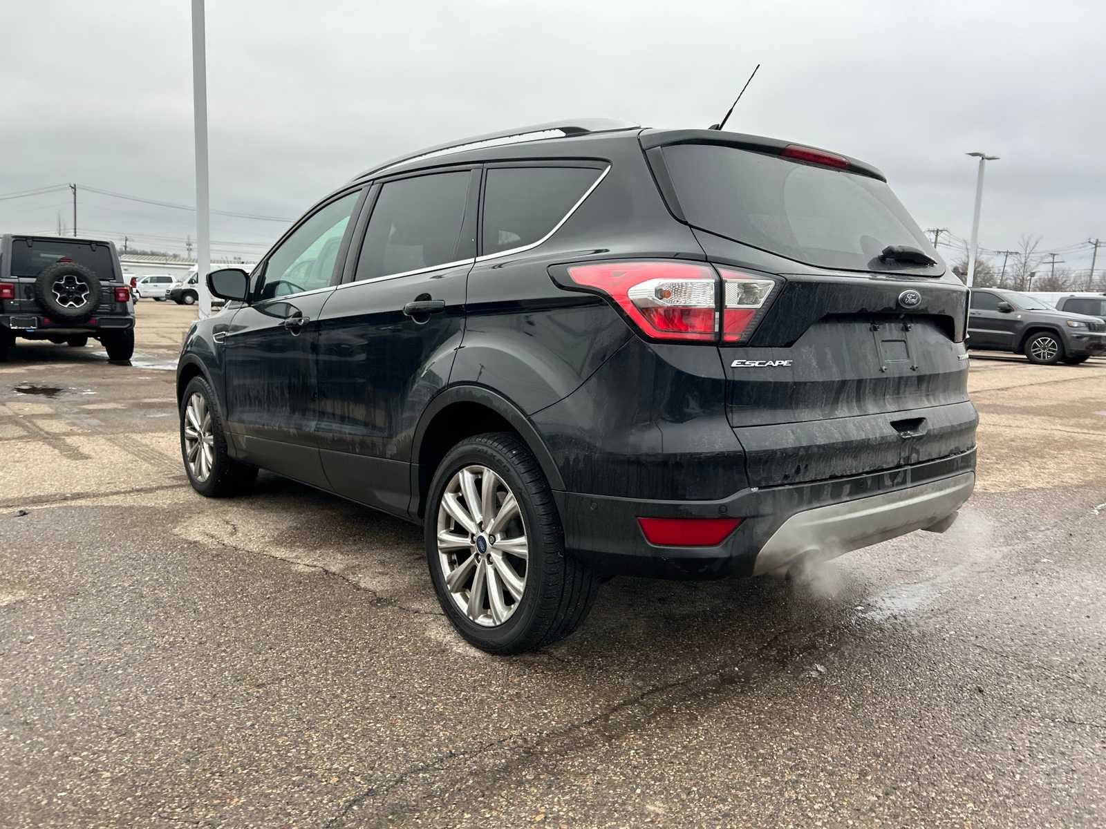 Thumbnail: 2018 Ford Escape - 25