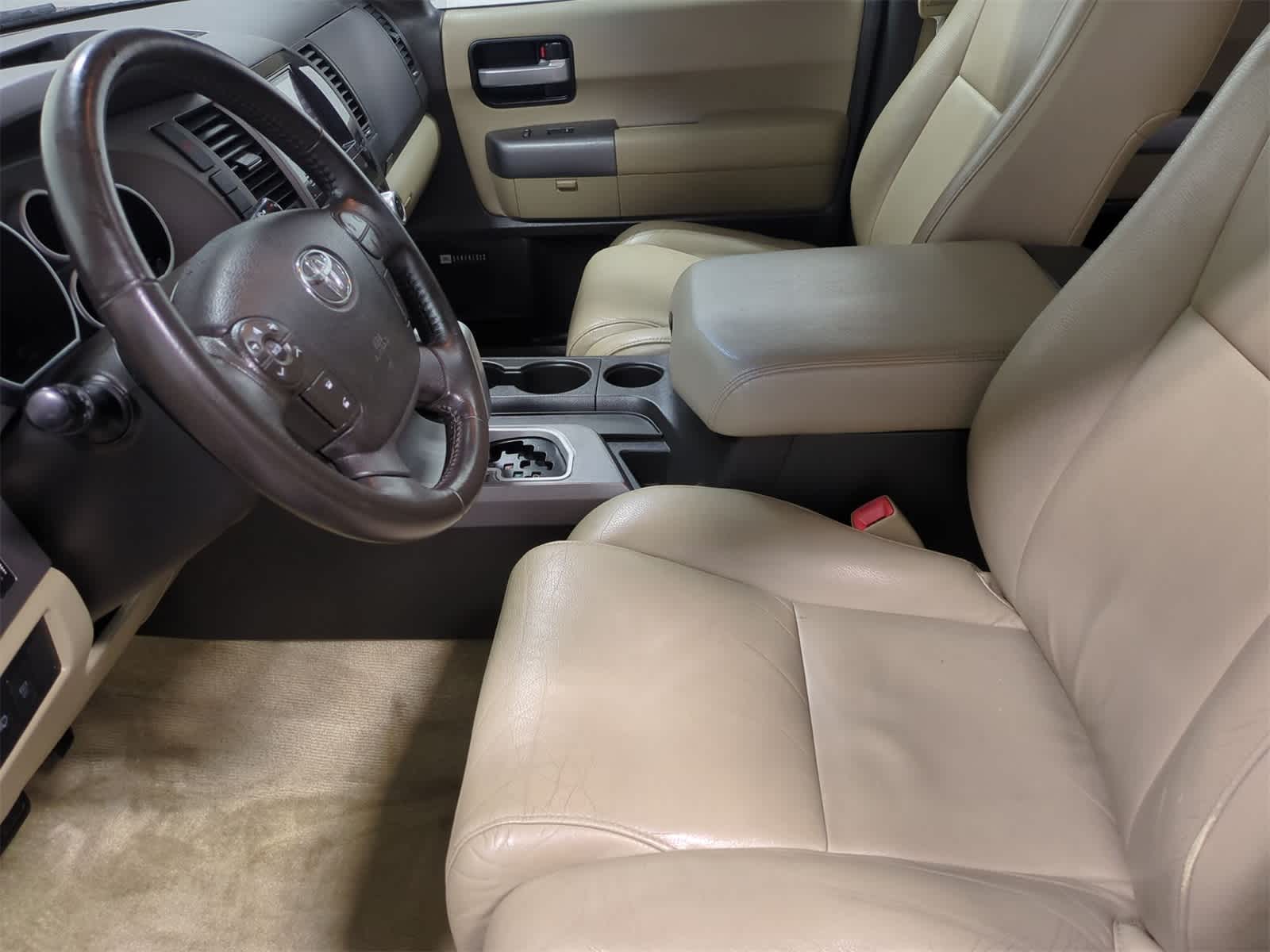 Thumbnail: 2011 Toyota Sequoia - 17