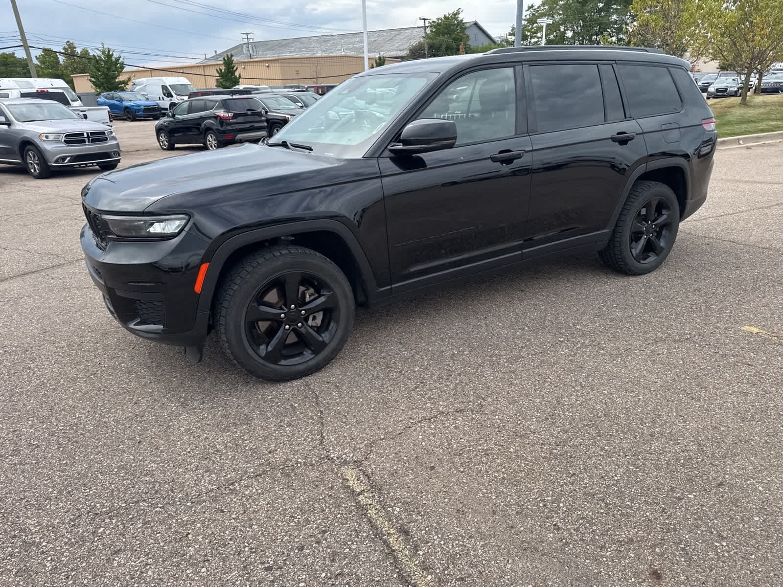 Thumbnail: 2021 Jeep Grand Cherokee L - 25