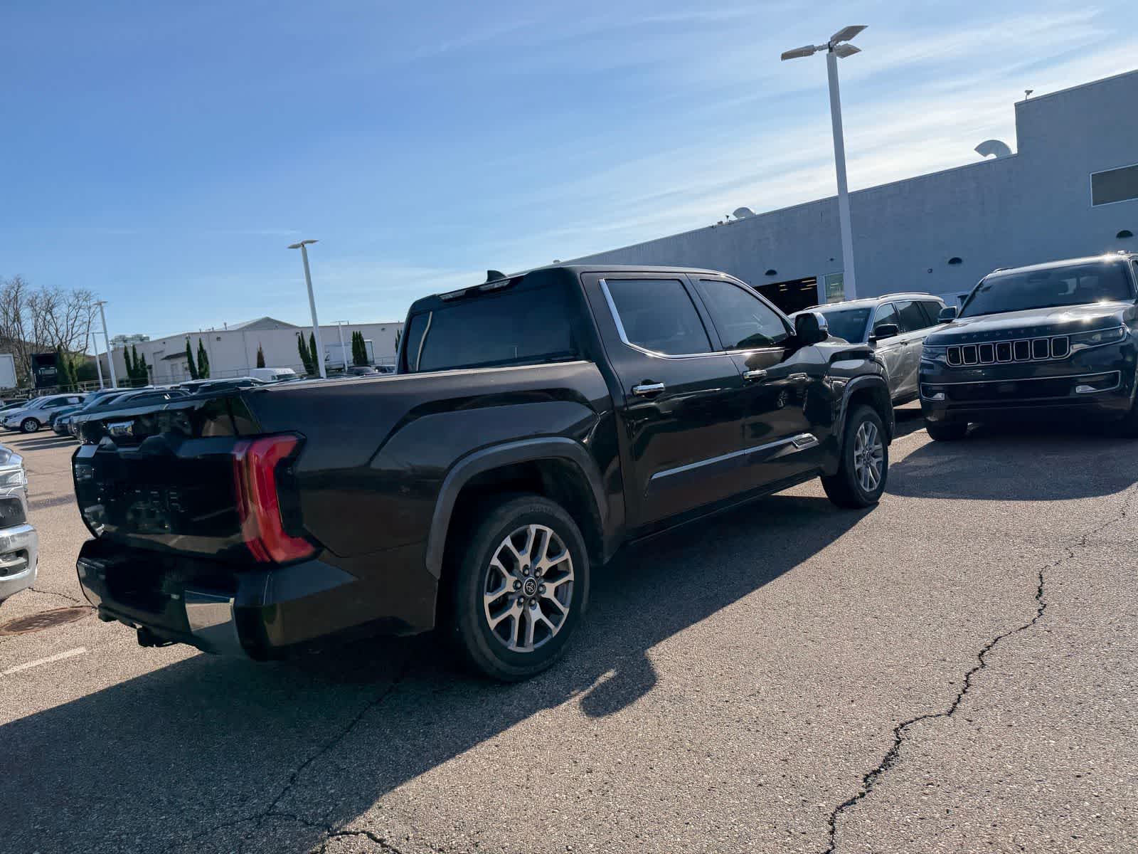 Thumbnail: 2022 Toyota Tundra - 21