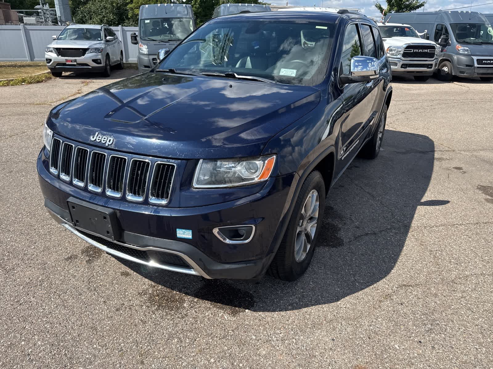 Thumbnail: 2015 Jeep Grand Cherokee - 2