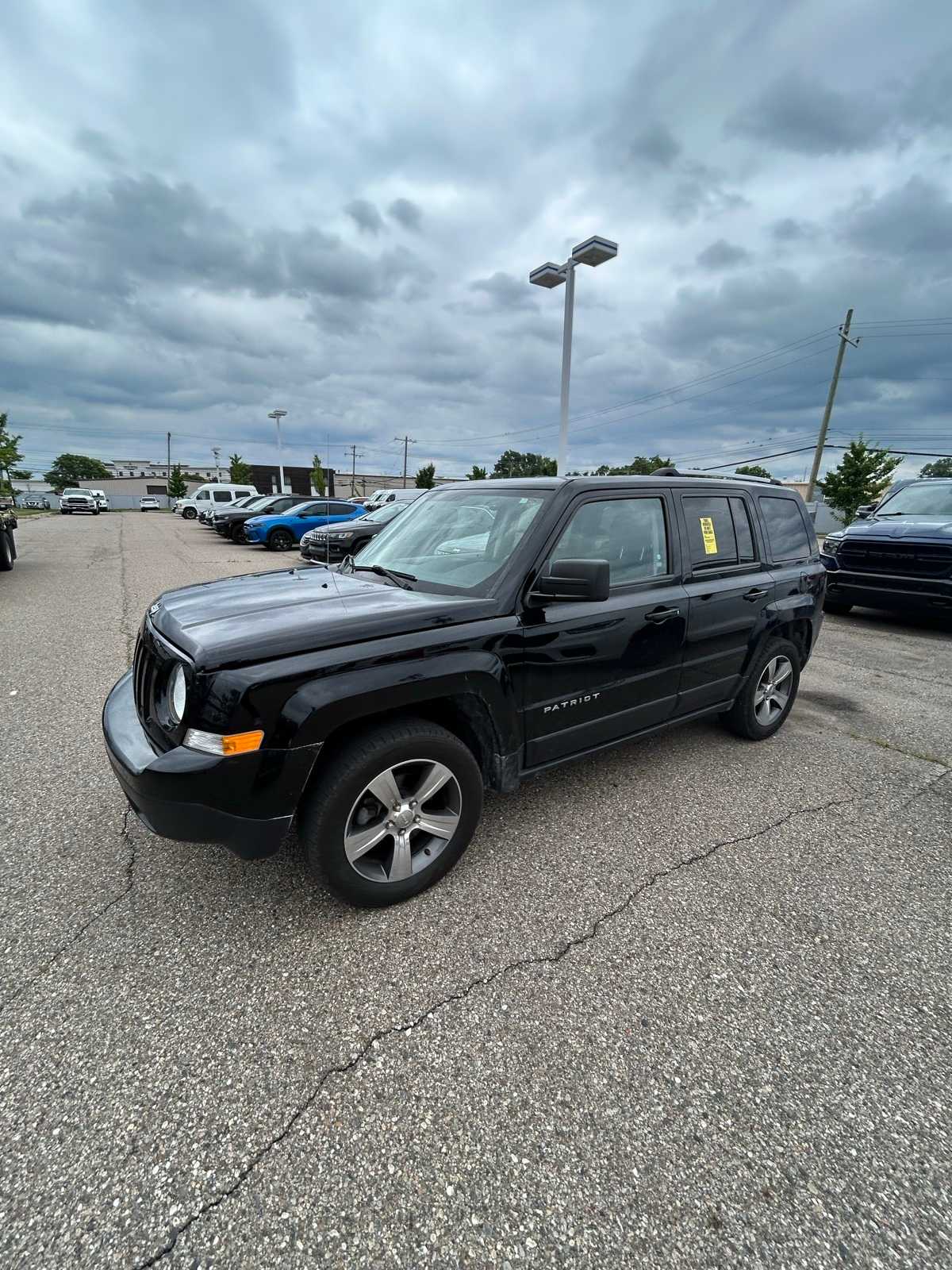 Thumbnail: 2017 Jeep Patriot - 4
