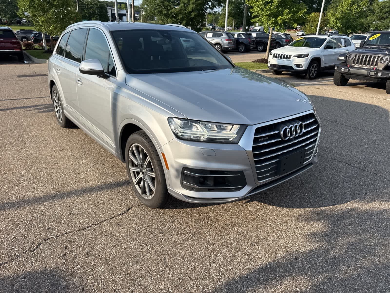 Thumbnail: 2017 Audi Q7 - 7