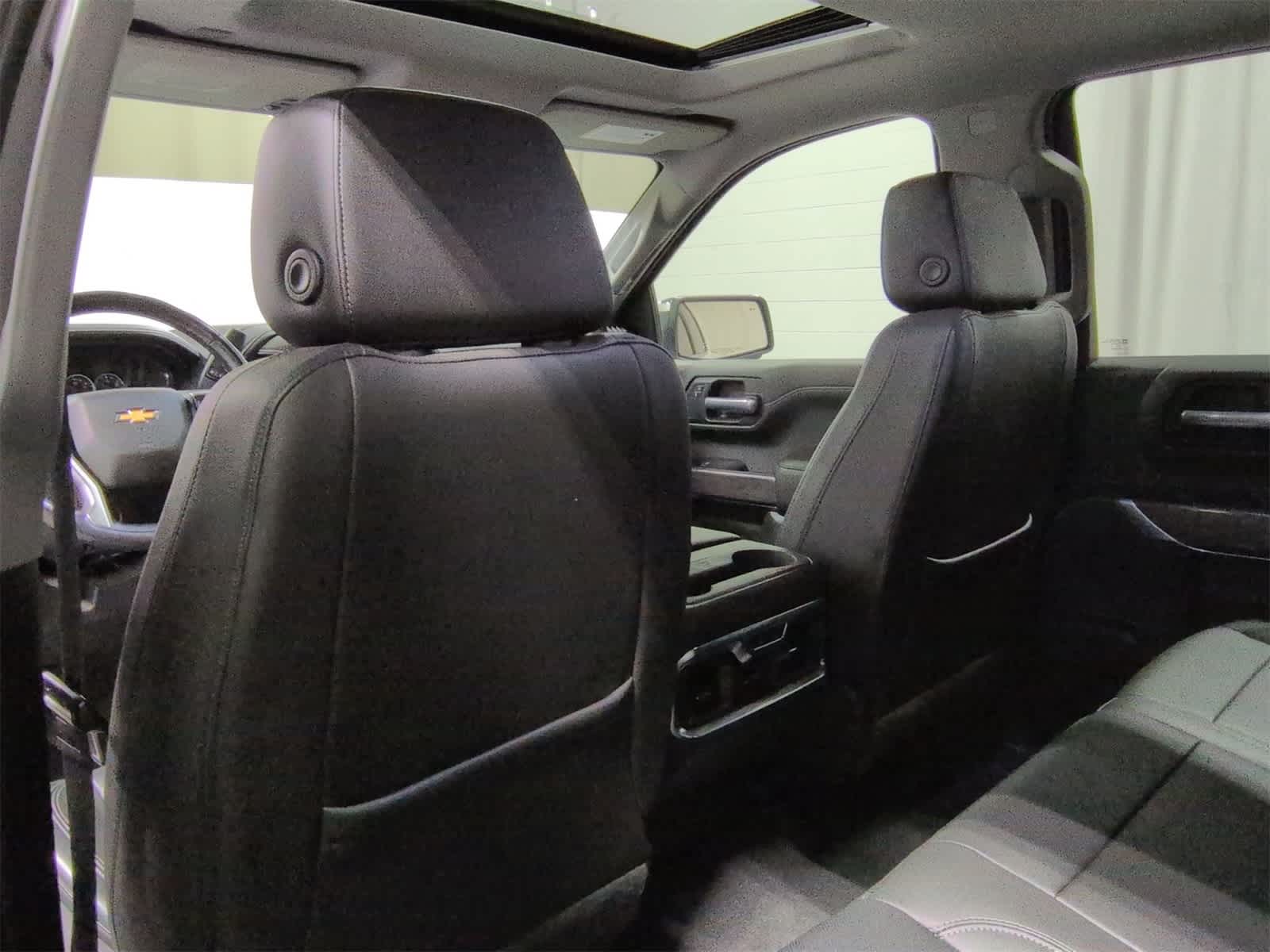 Thumbnail: 2019 Chevrolet Silverado 1500 - 19