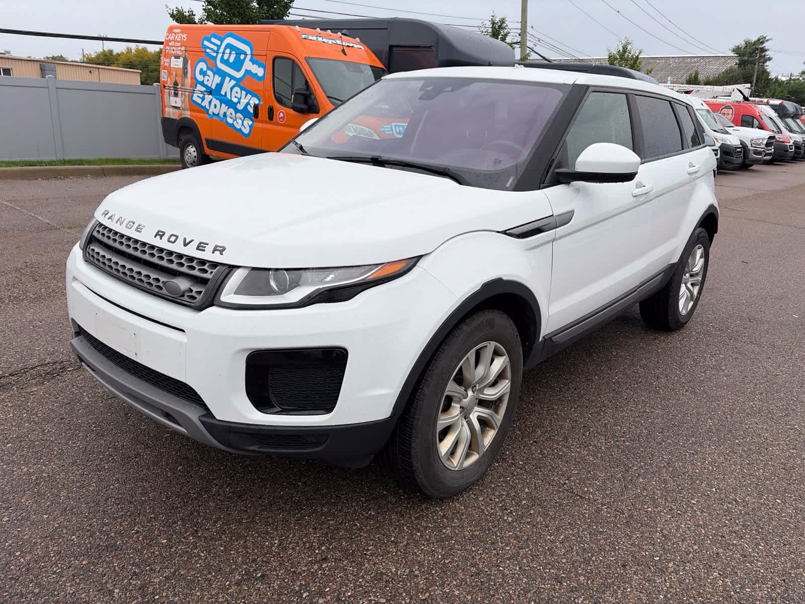 Used 2019 Land Rover Range Rover Evoque SE with VIN SALVP2RX0KH349508 for sale in Farmington Hills, MI