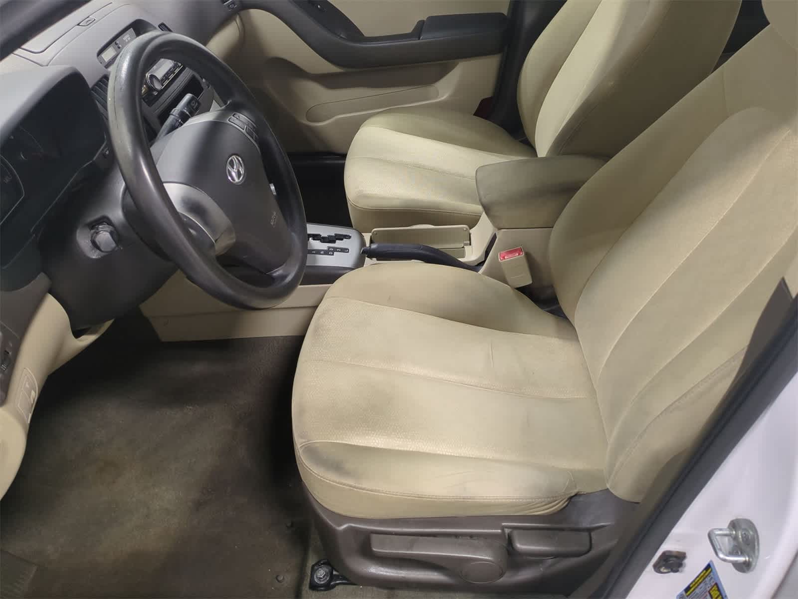 Thumbnail: 2010 Hyundai Elantra - 17