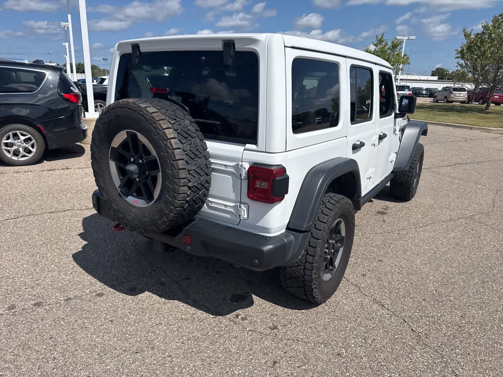 Thumbnail: 2018 Jeep Wrangler - 15