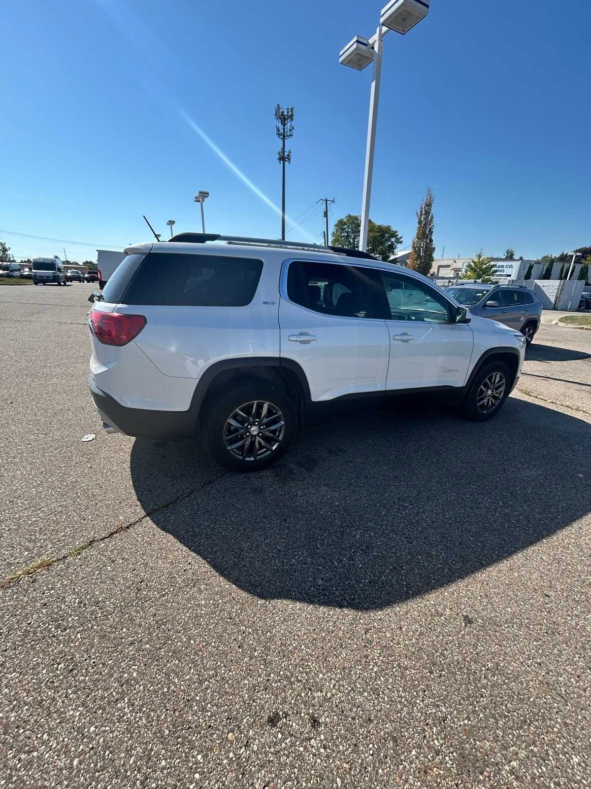 Thumbnail: 2019 GMC Acadia - 15