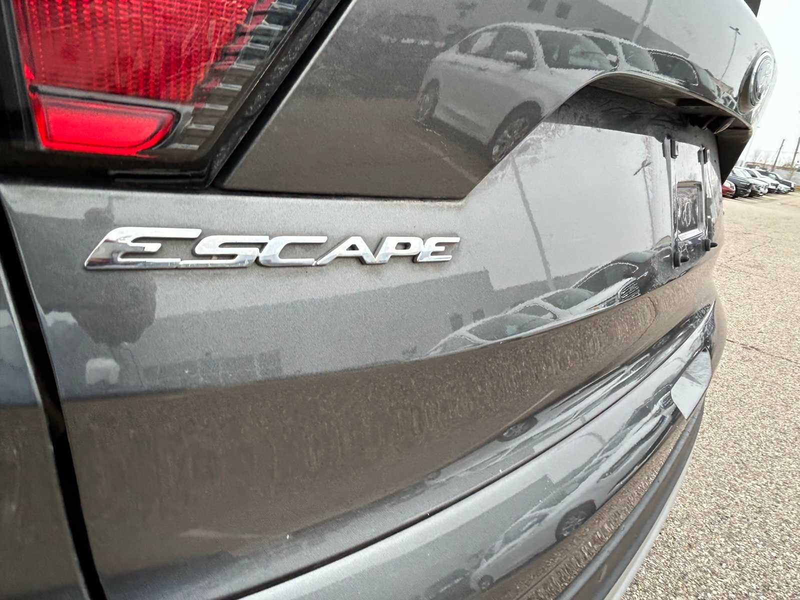 Thumbnail: 2018 Ford Escape - 23