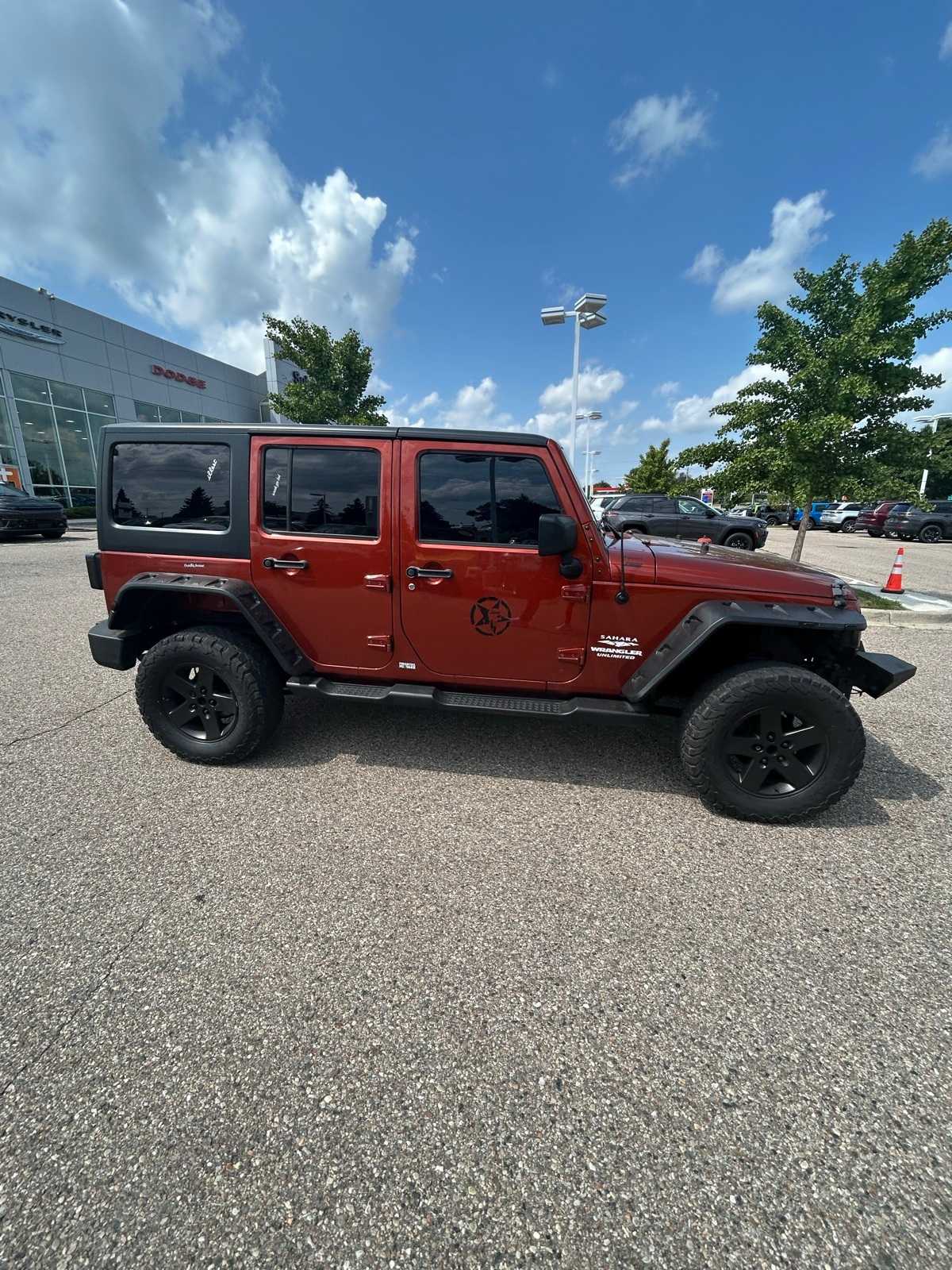 Thumbnail: 2014 Jeep Wrangler - 10