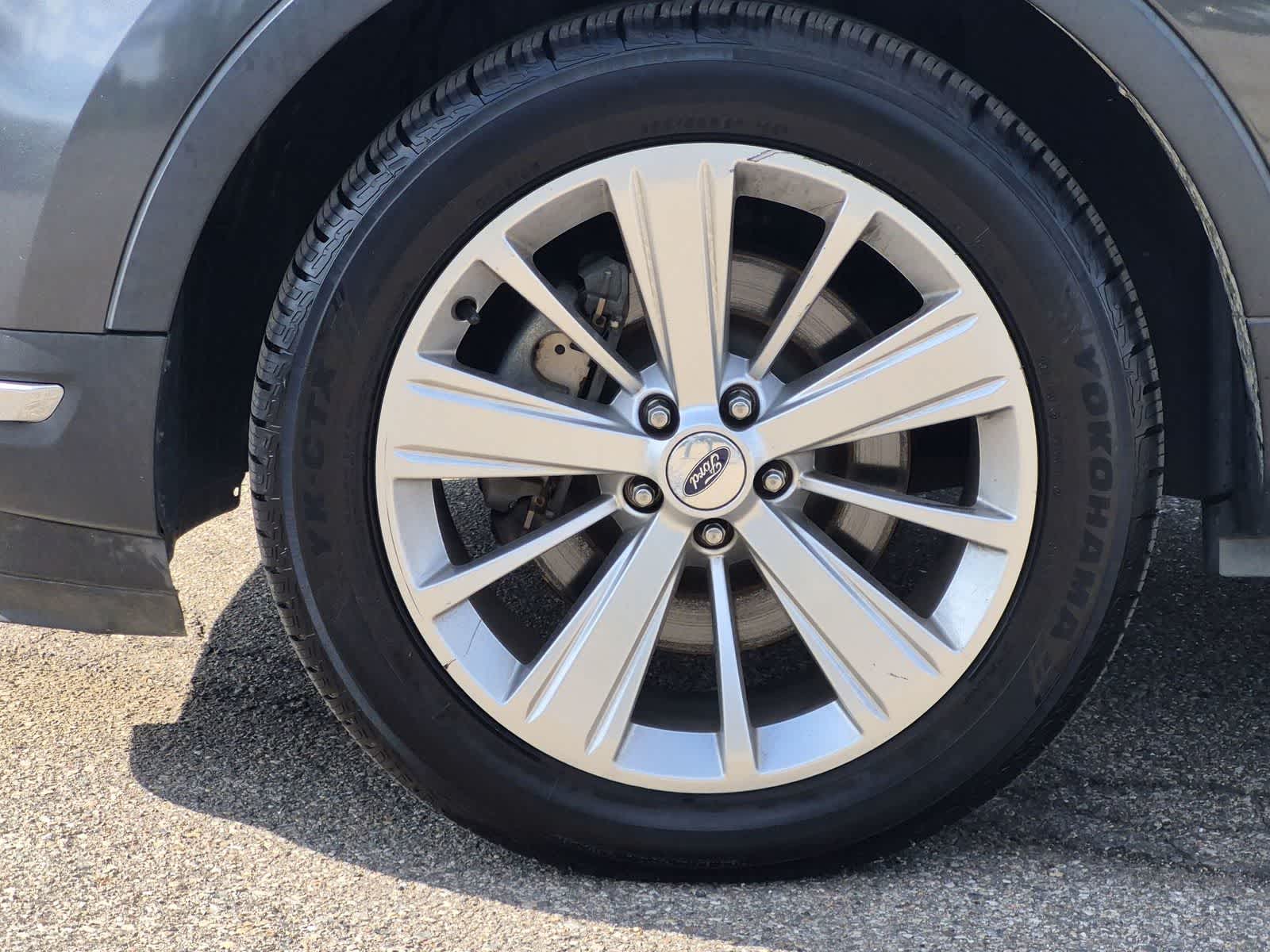 Thumbnail: 2019 Ford Explorer - 21