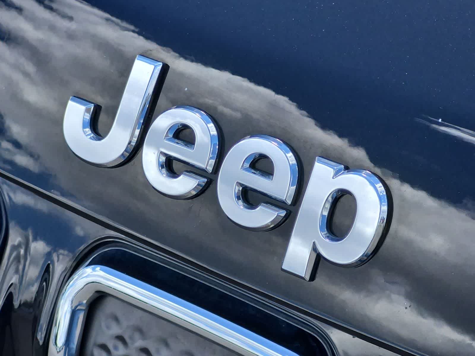 Thumbnail: 2022 Jeep Compass - 12