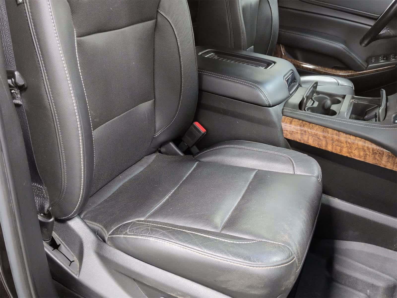 Thumbnail: 2020 Chevrolet Tahoe - 24