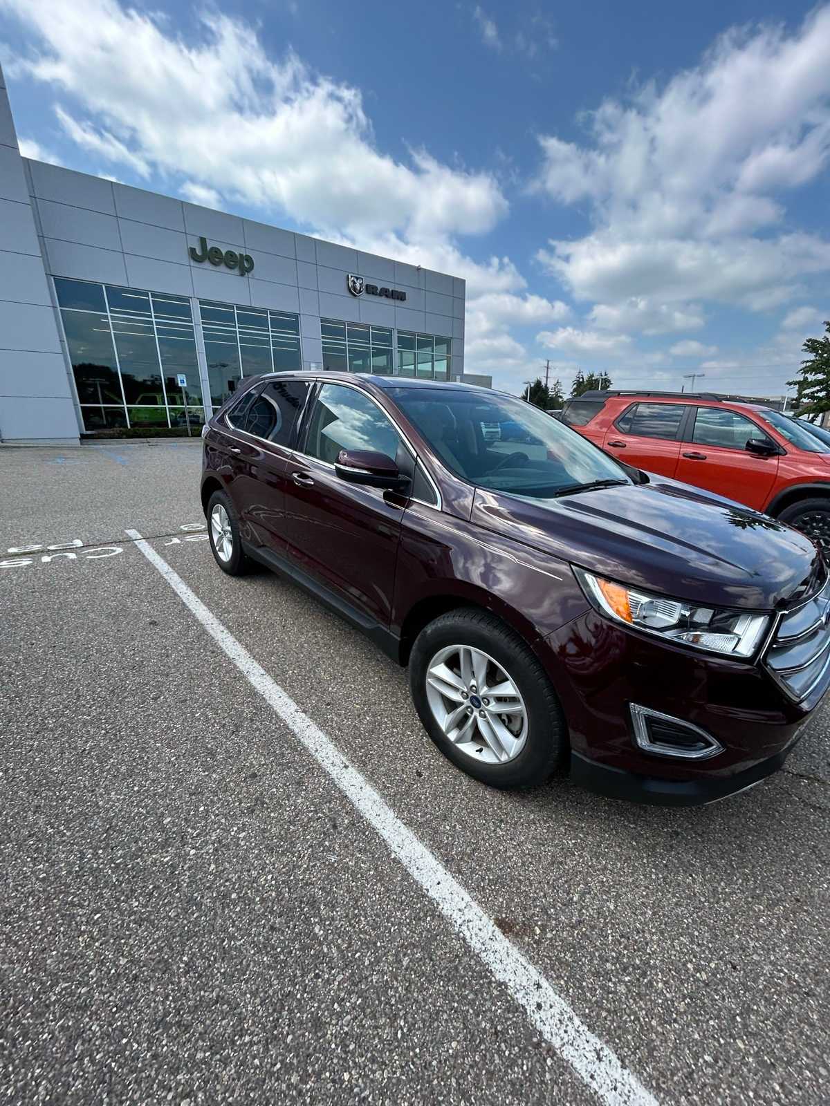 Thumbnail: 2017 Ford Edge - 10