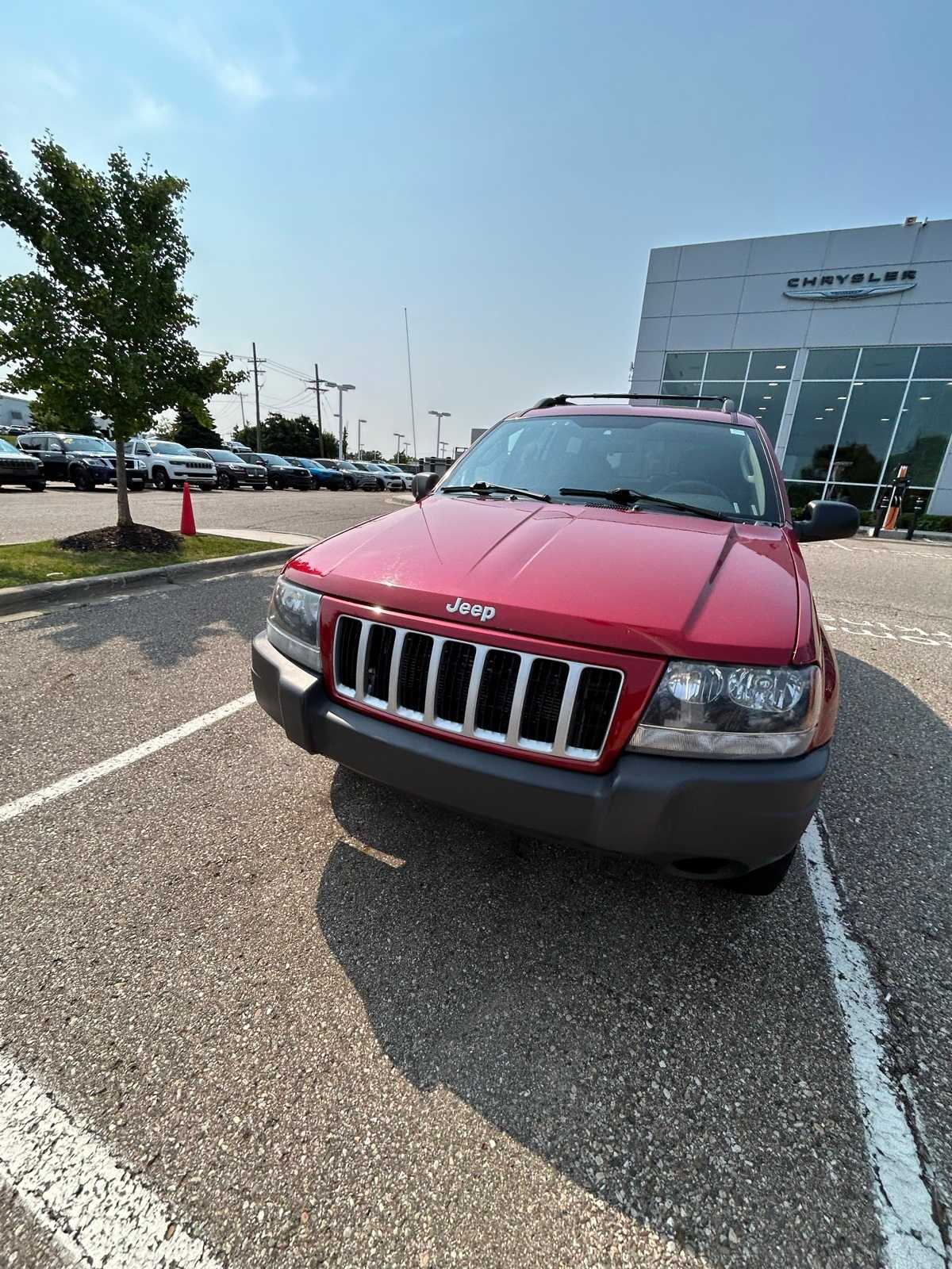 Thumbnail: 2004 Jeep Grand Cherokee - 4