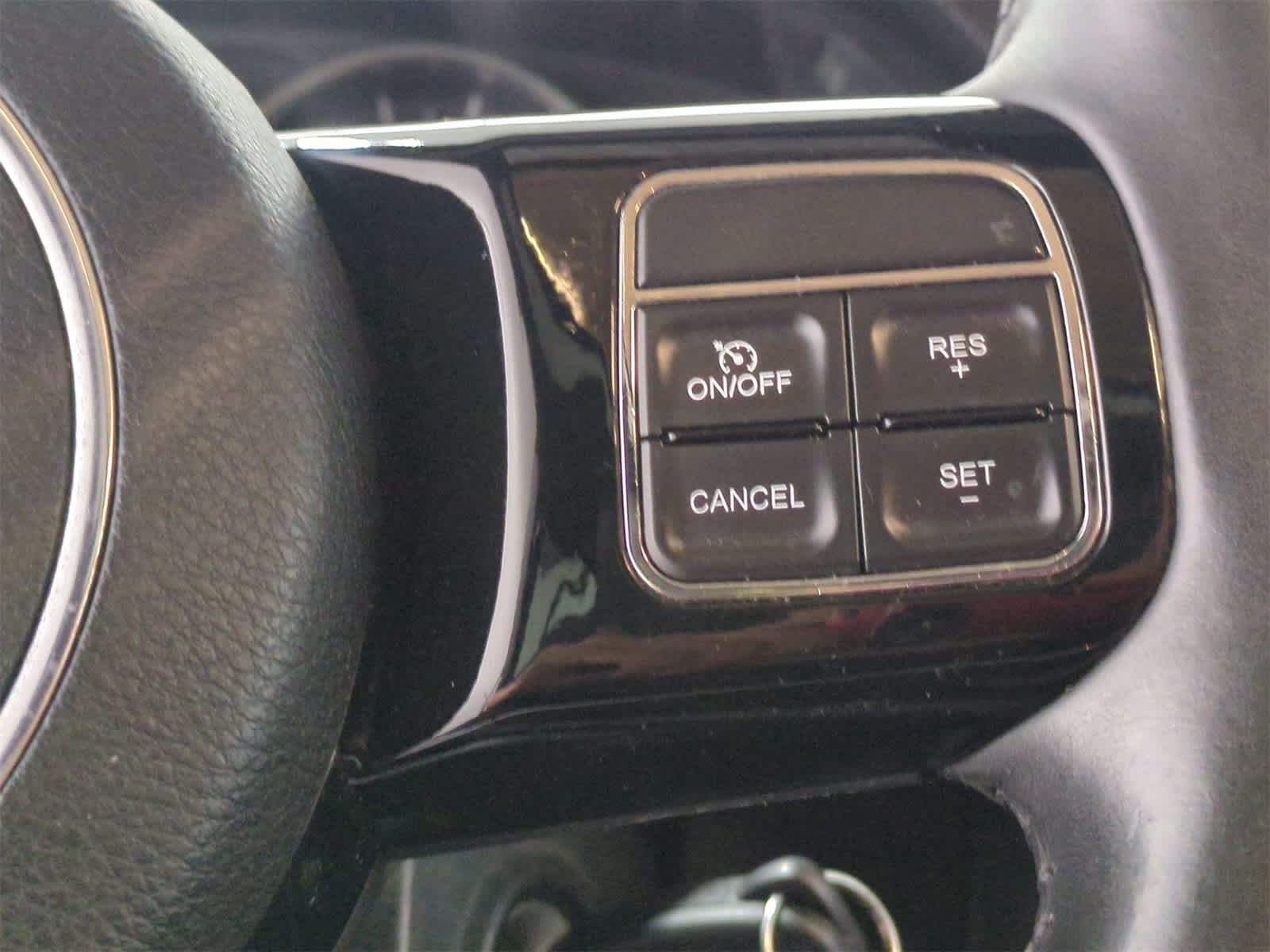 Thumbnail: 2014 Jeep Wrangler - 23