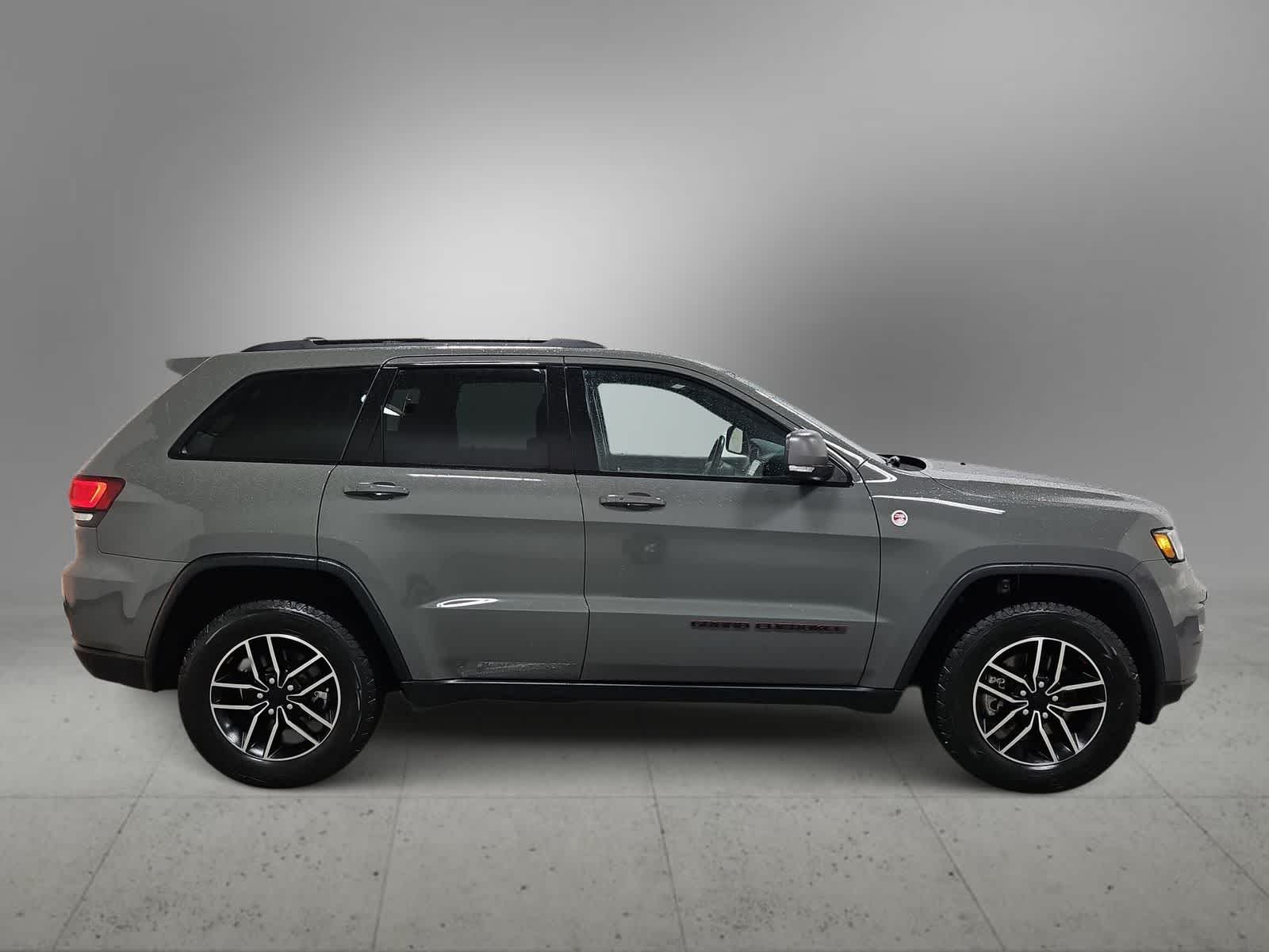 Thumbnail: 2021 Jeep Grand Cherokee - 9