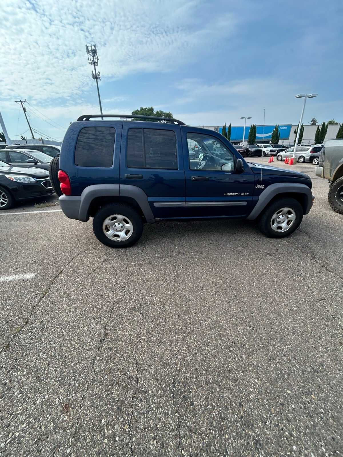 Thumbnail: 2002 Jeep Liberty - 16
