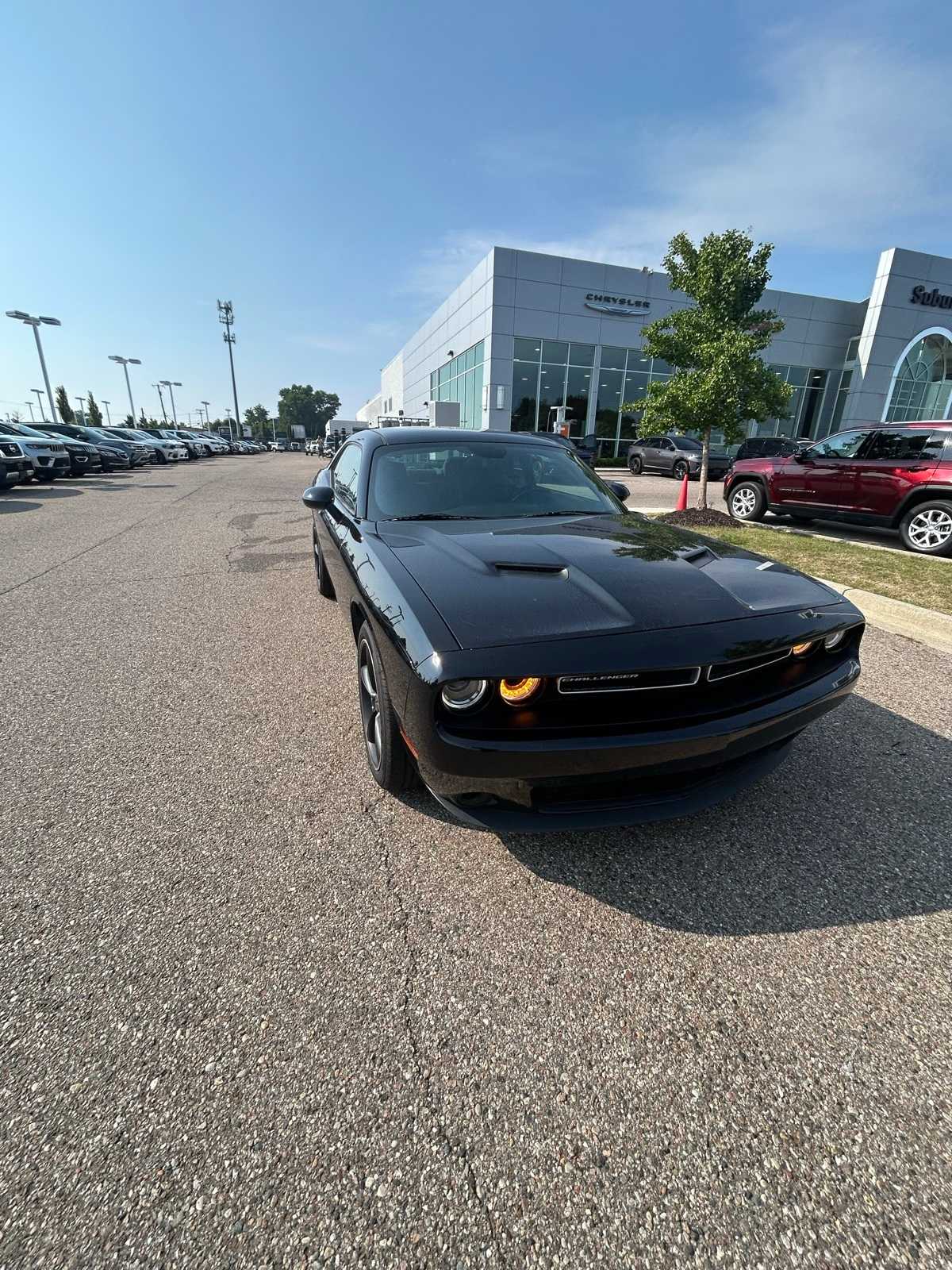 Thumbnail: 2016 Dodge Challenger - 5