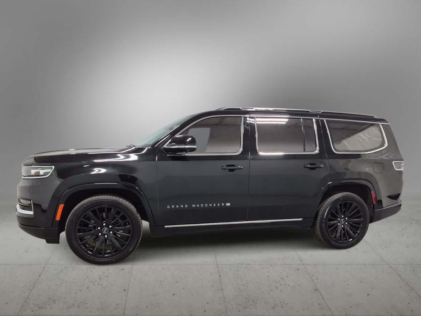 Thumbnail: 2022 Jeep Grand Wagoneer - 5