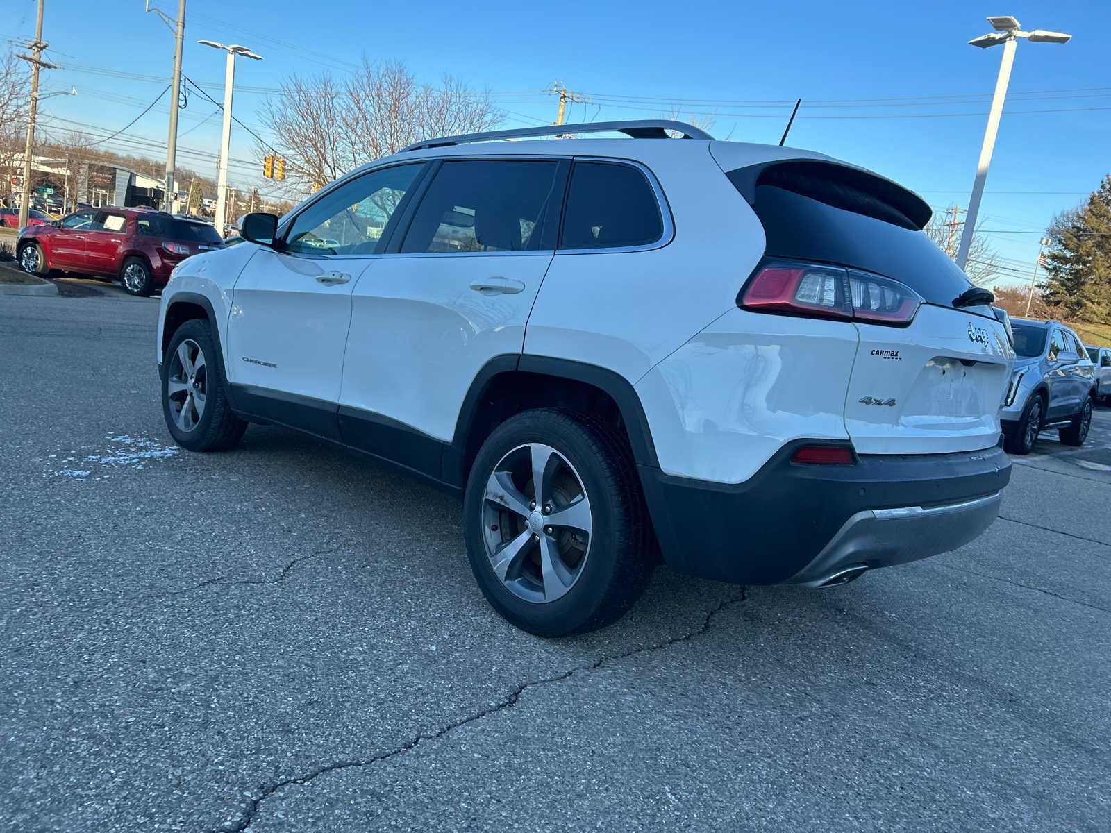 Thumbnail: 2019 Jeep Cherokee - 27