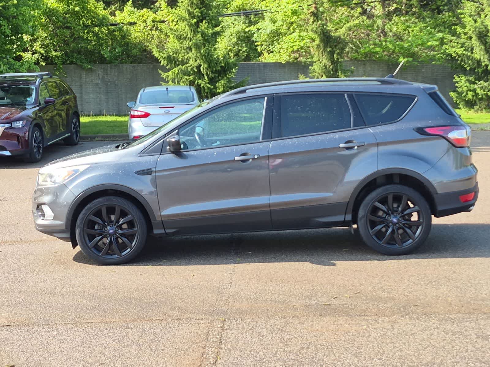 Thumbnail: 2018 Ford Escape - 11