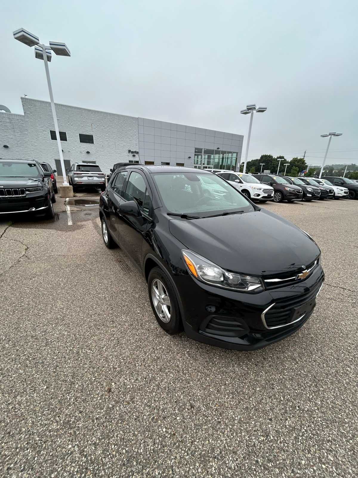Thumbnail: 2019 Chevrolet Trax - 9