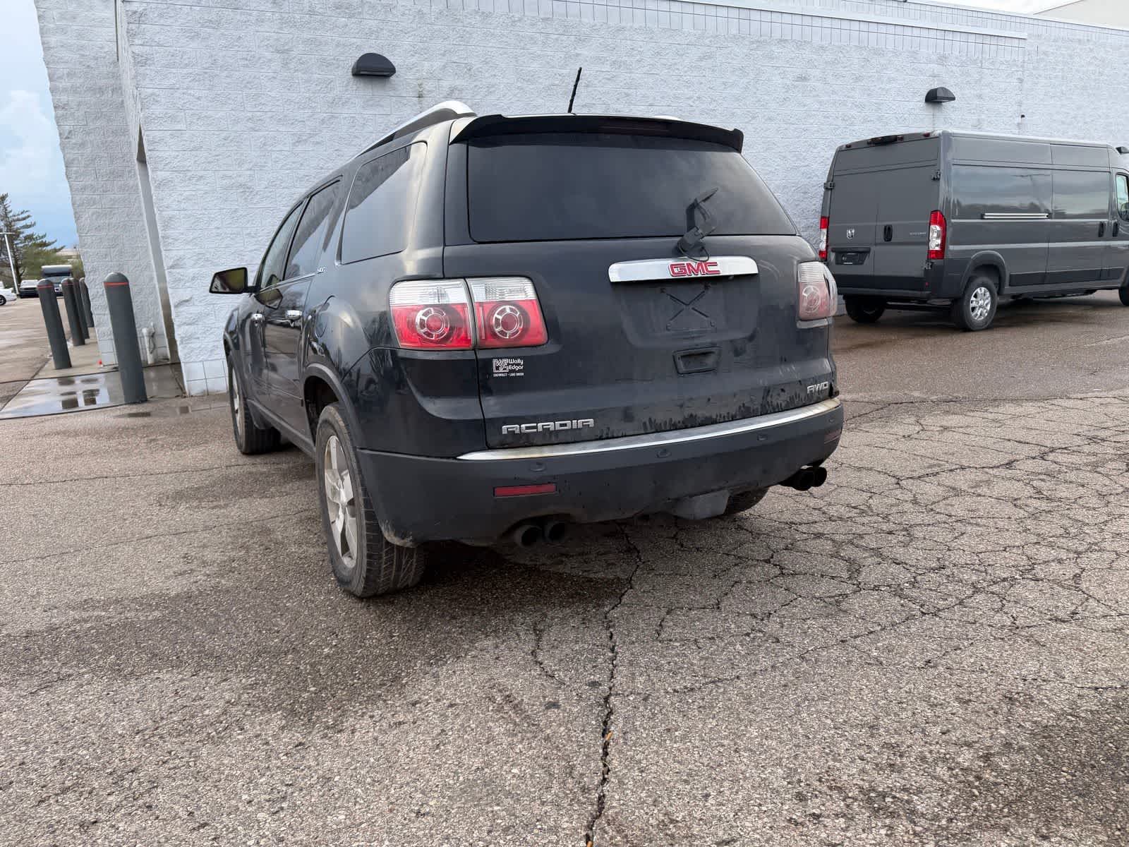 Thumbnail: 2009 GMC Acadia - 25