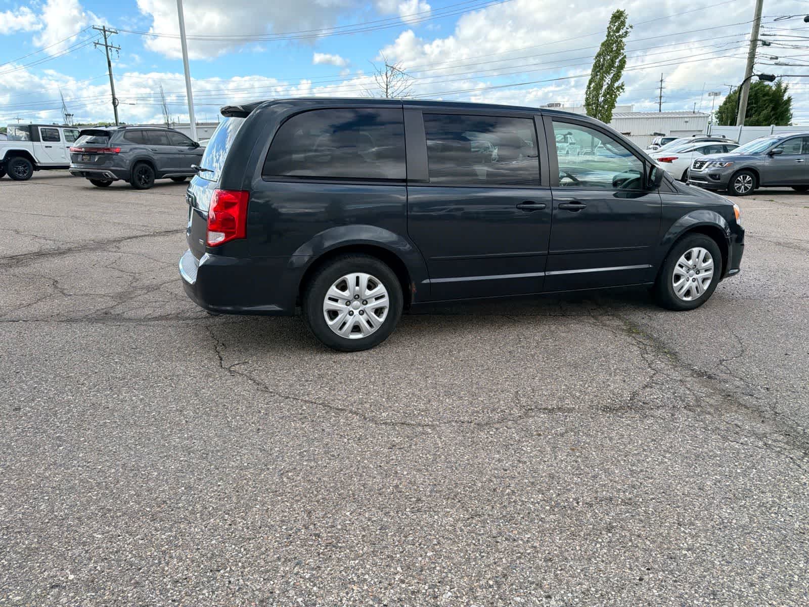 Thumbnail: 2014 Dodge Grand Caravan - 16