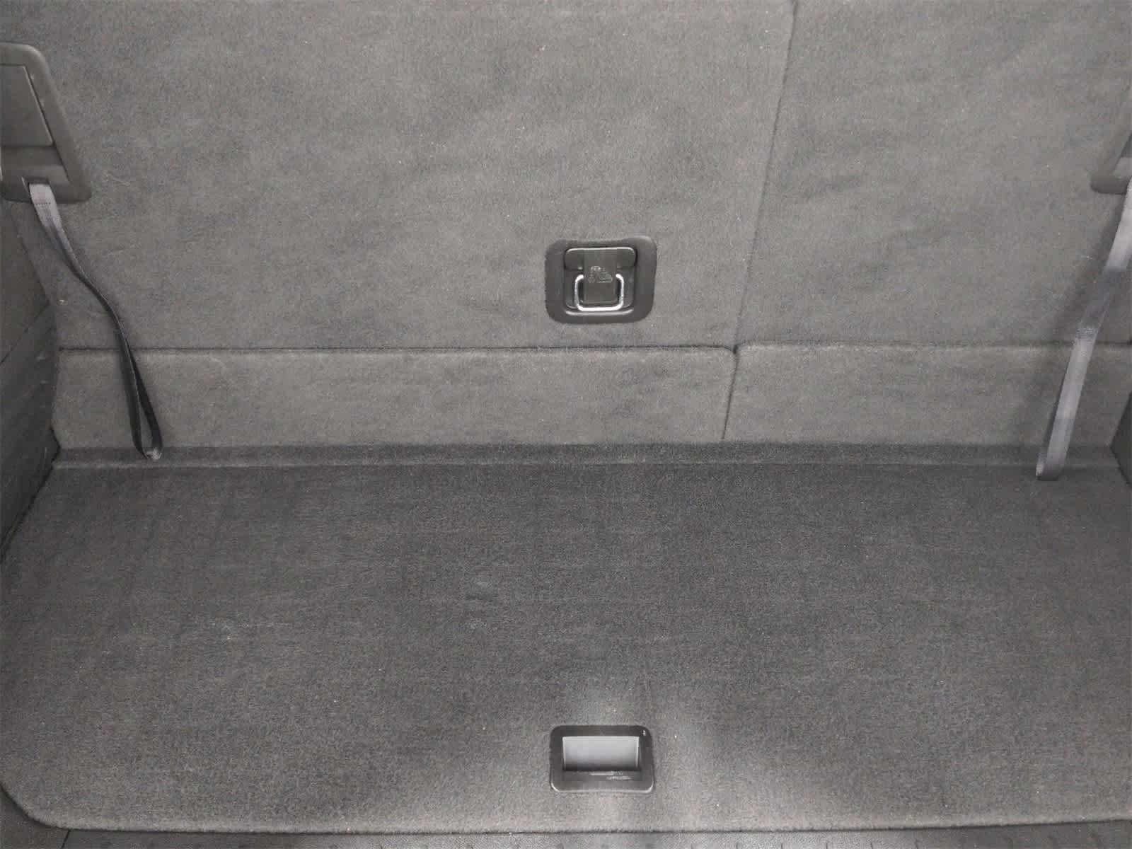 Thumbnail: 2016 Chevrolet Traverse - 34