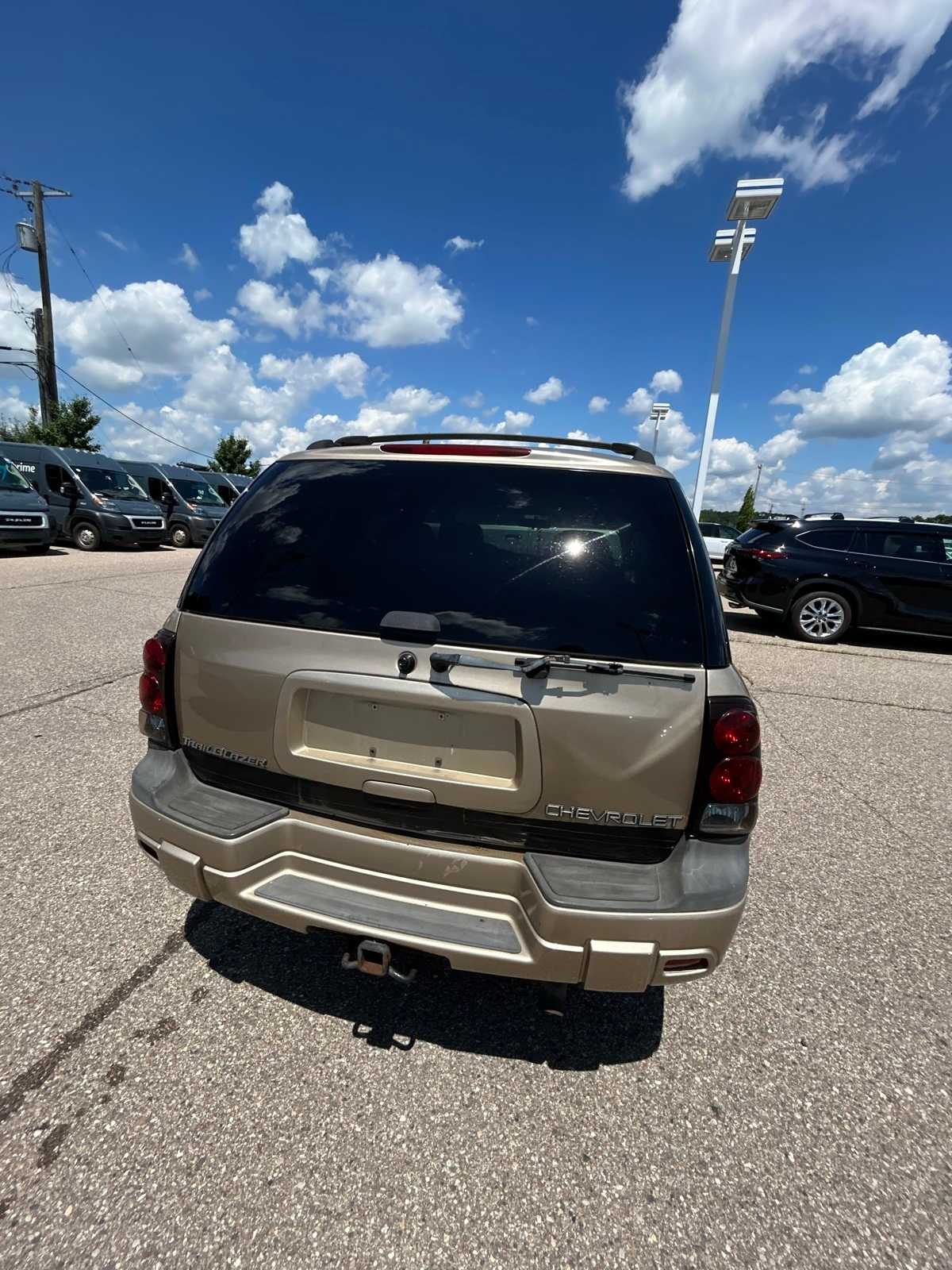 Thumbnail: 2004 Chevrolet TrailBlazer - 21