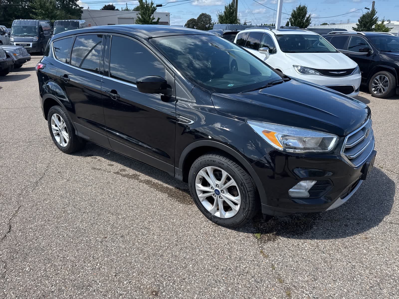 Thumbnail: 2017 Ford Escape - 6