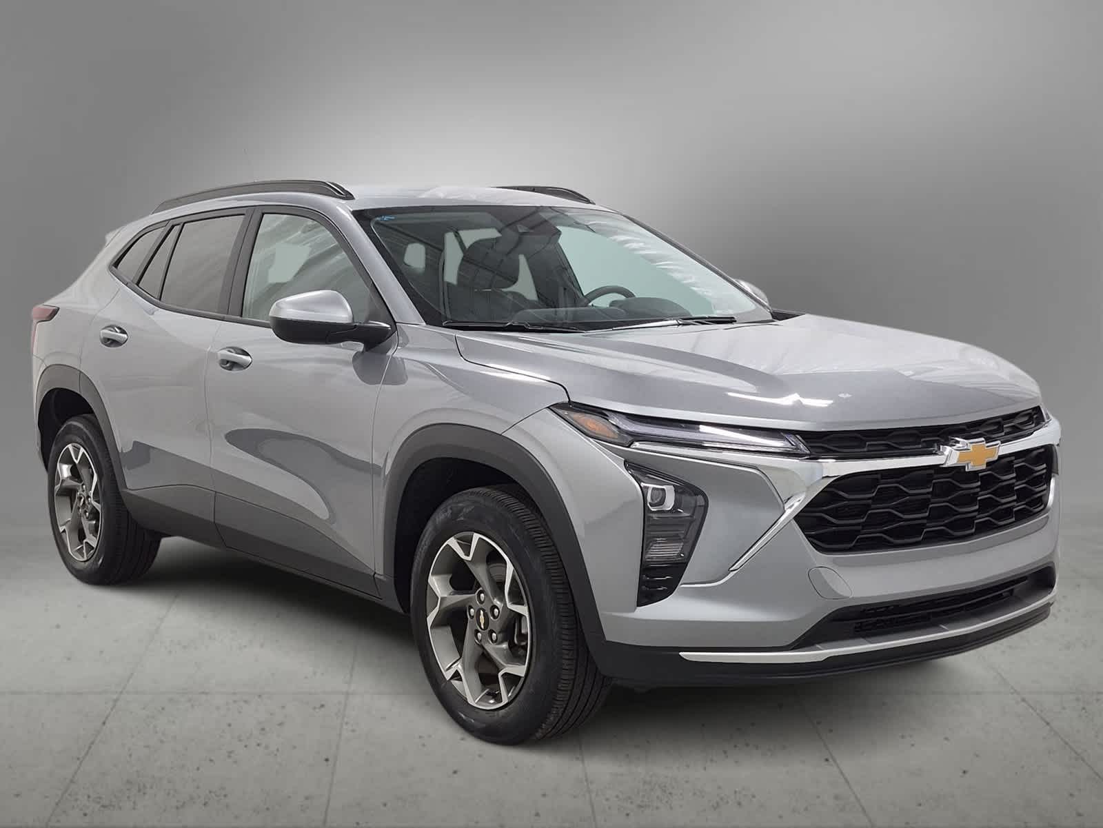 Used 2025 Chevrolet Trax LT SUV