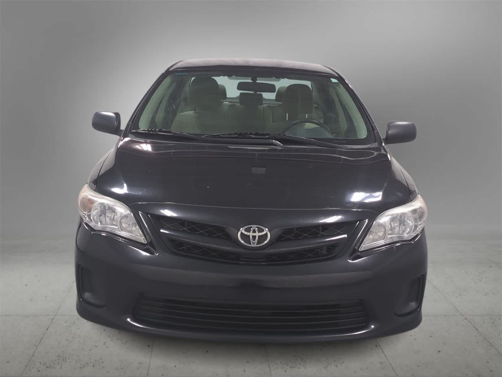 Thumbnail: 2011 Toyota Corolla - 3