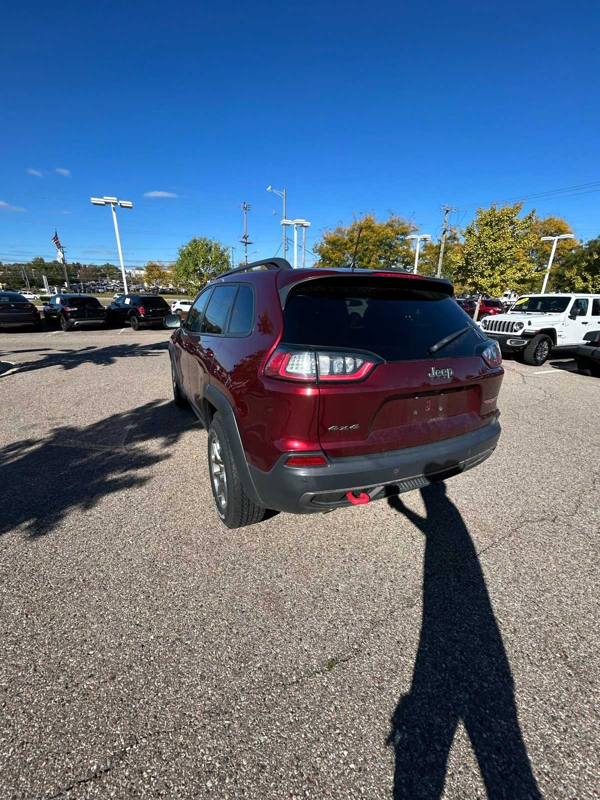 Thumbnail: 2019 Jeep Cherokee - 24