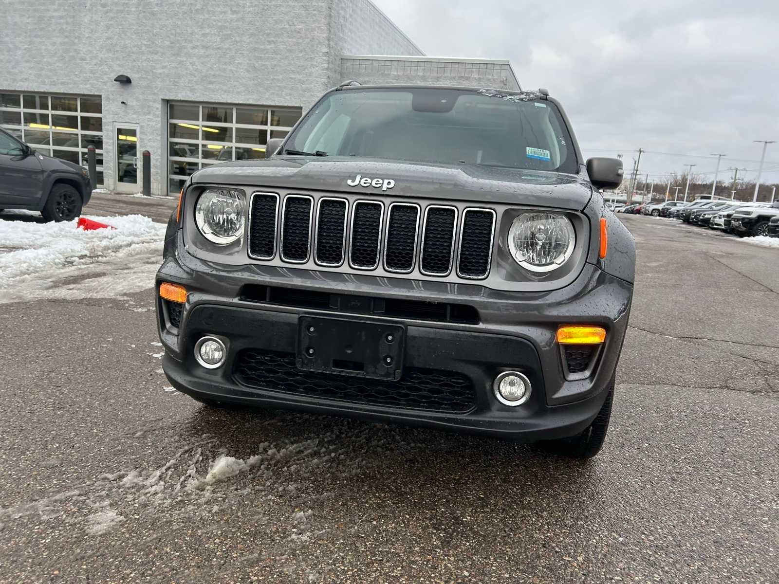 Thumbnail: 2019 Jeep Renegade - 3