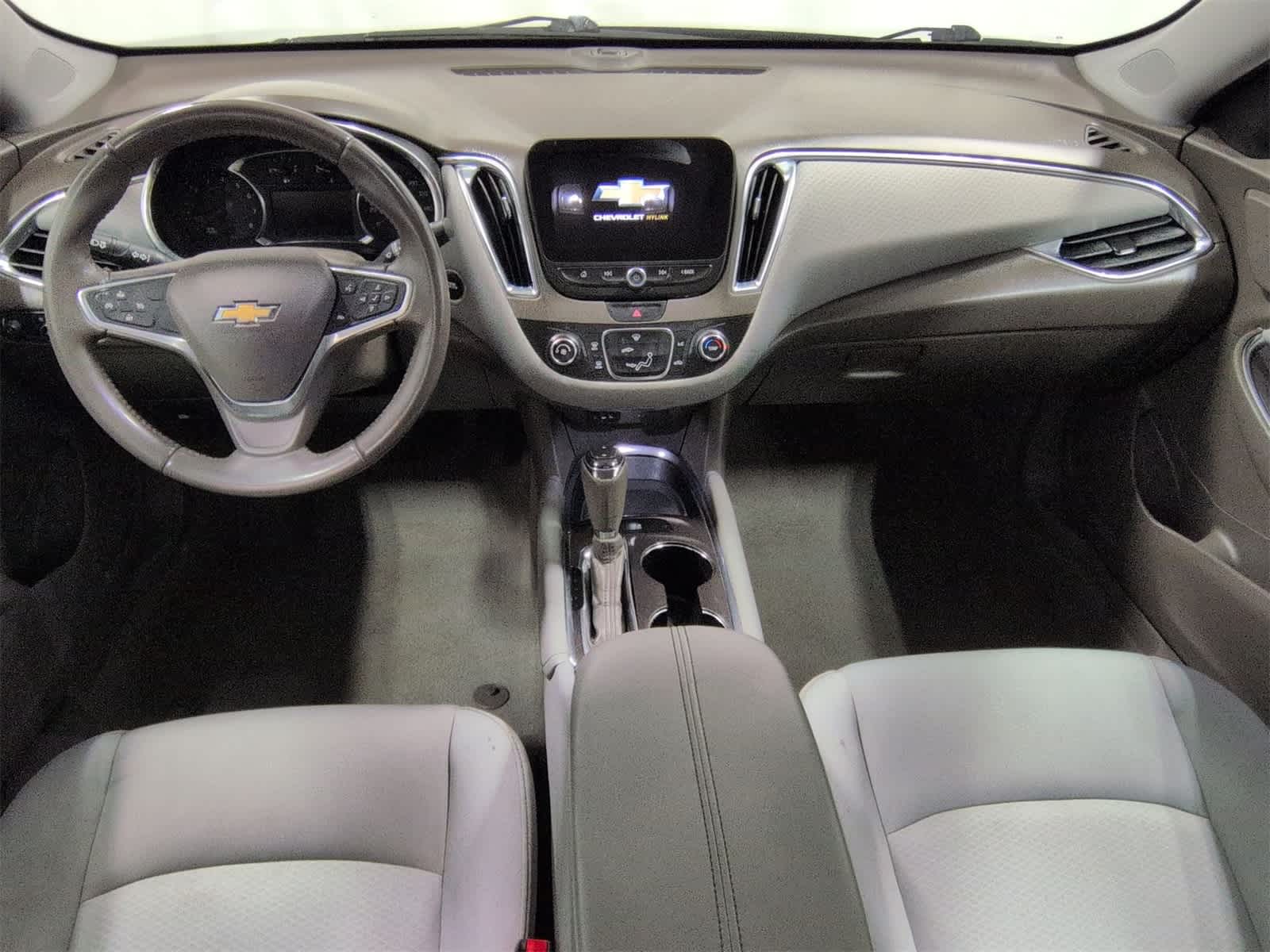 Thumbnail: 2018 Chevrolet Malibu - 16