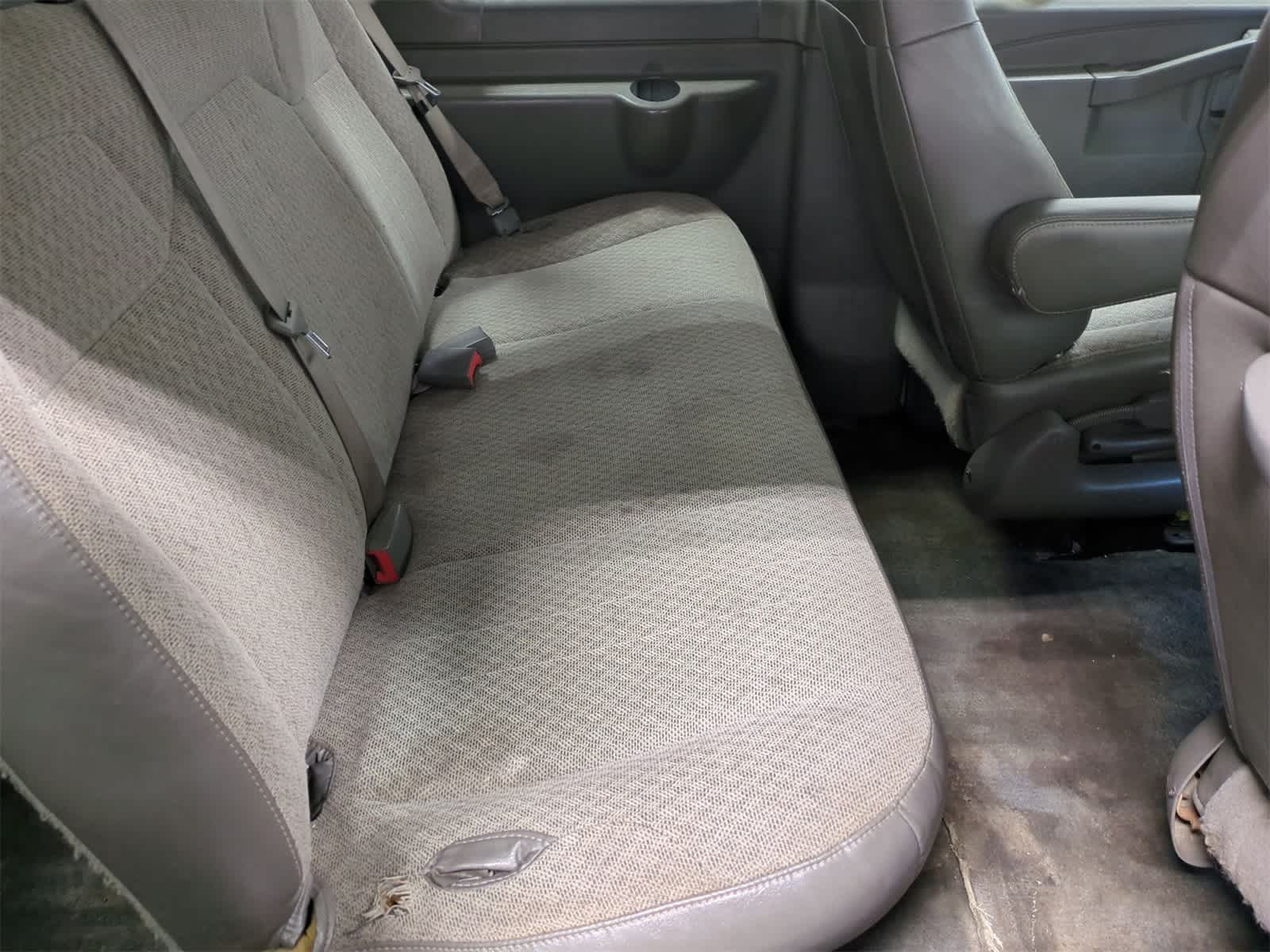 Thumbnail: 2016 Chevrolet Express - 17
