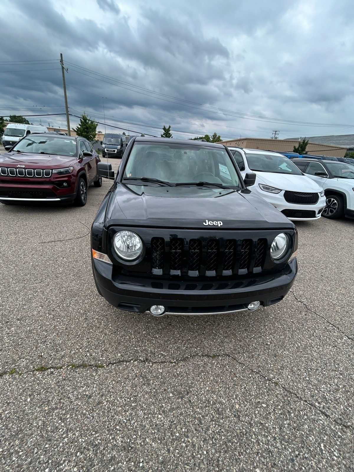 Thumbnail: 2017 Jeep Patriot - 5