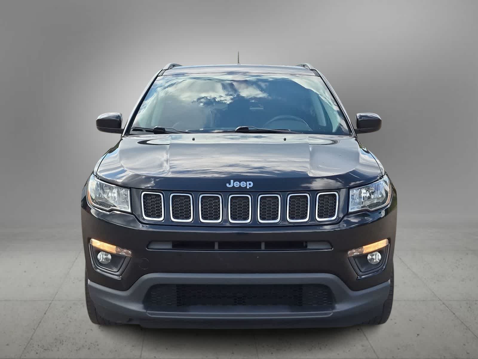 Thumbnail: 2018 Jeep Compass - 3