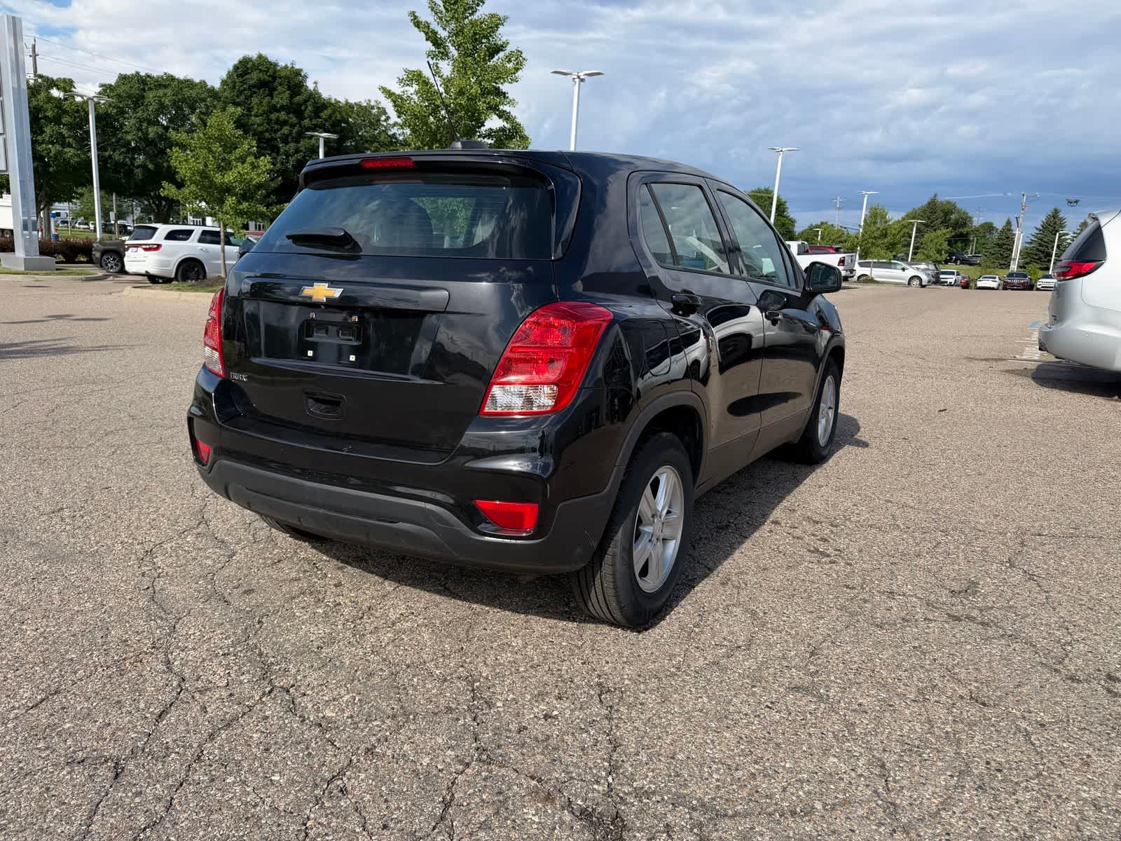 Thumbnail: 2020 Chevrolet Trax - 17