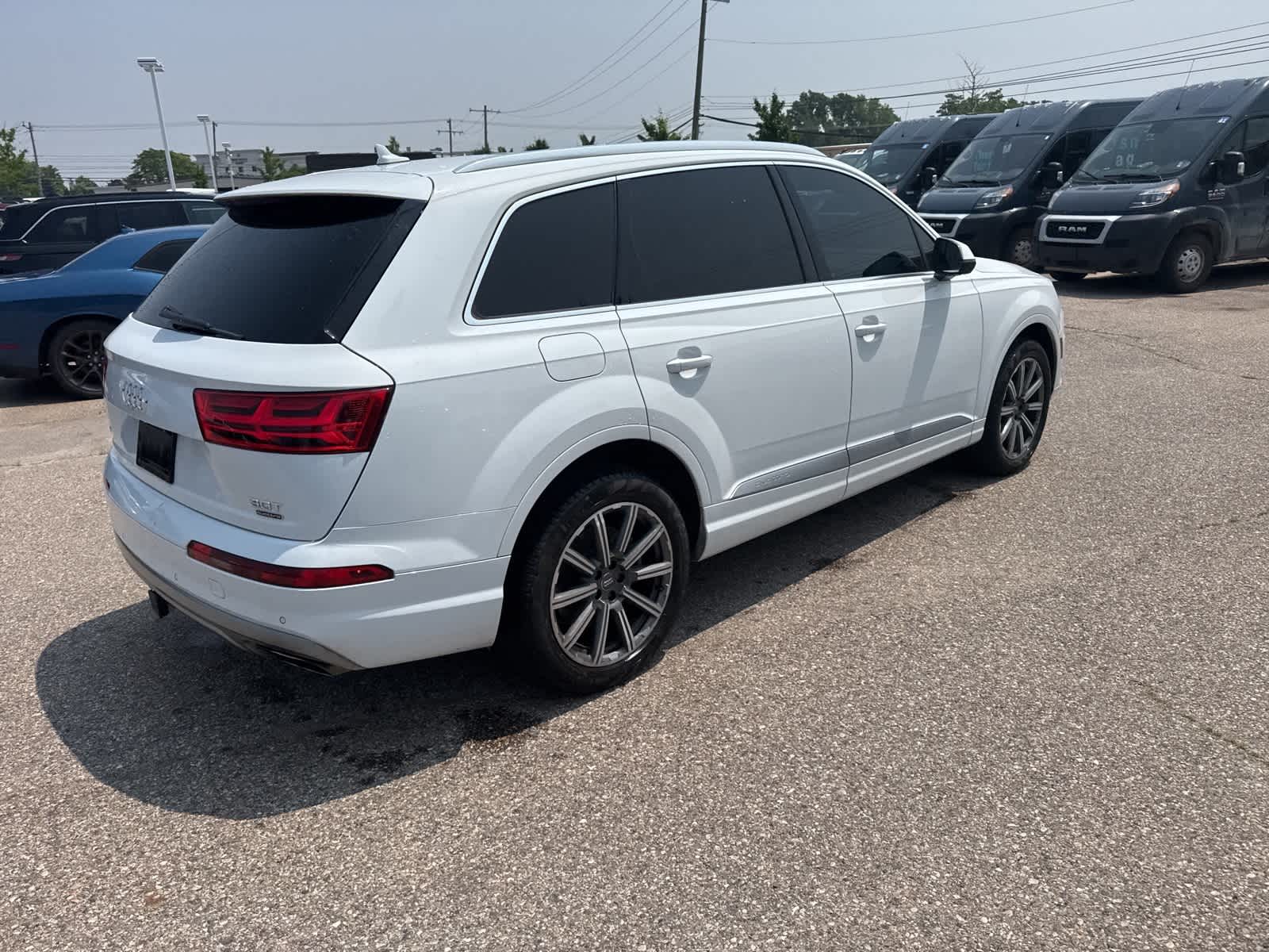 Thumbnail: 2018 Audi Q7 - 16