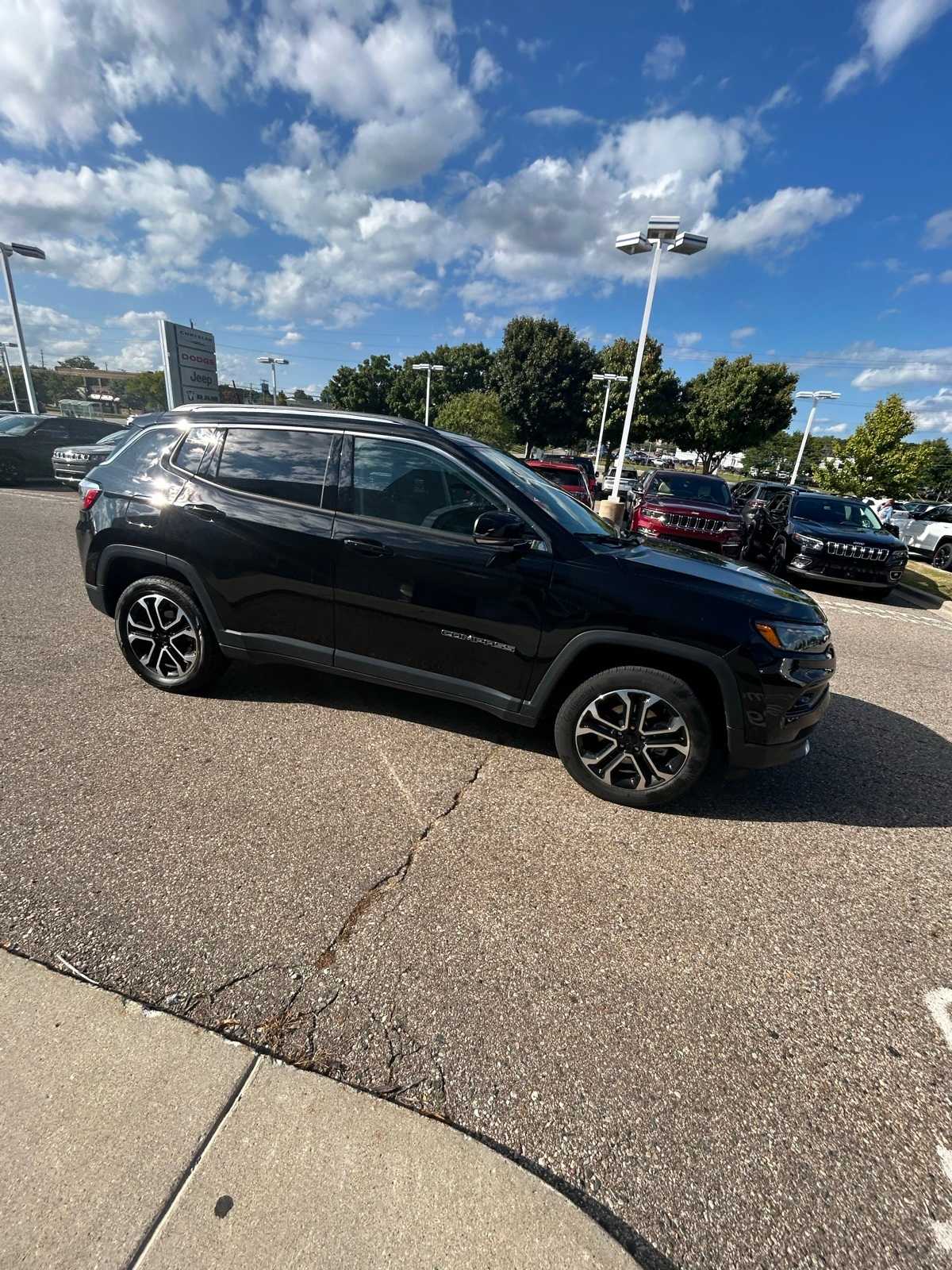 Thumbnail: 2022 Jeep Compass - 8