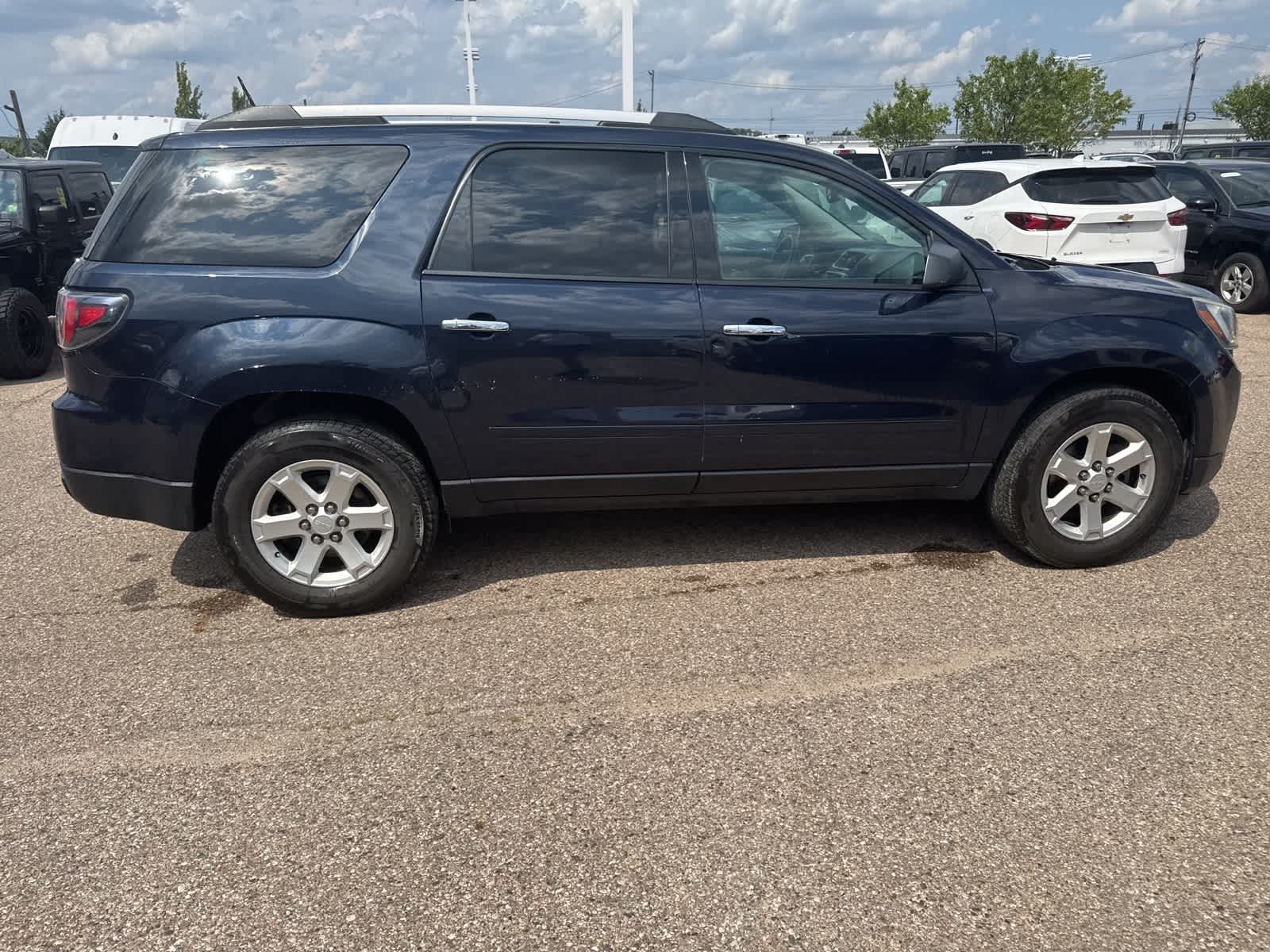Thumbnail: 2016 GMC Acadia - 10
