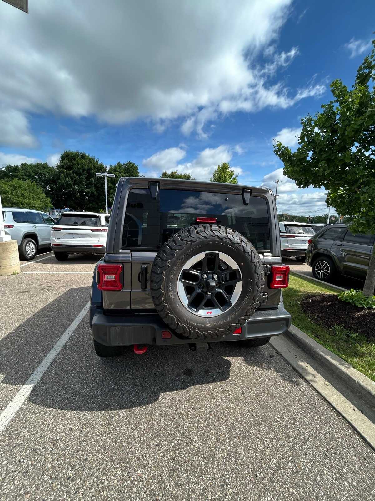 Thumbnail: 2021 Jeep Wrangler - 20